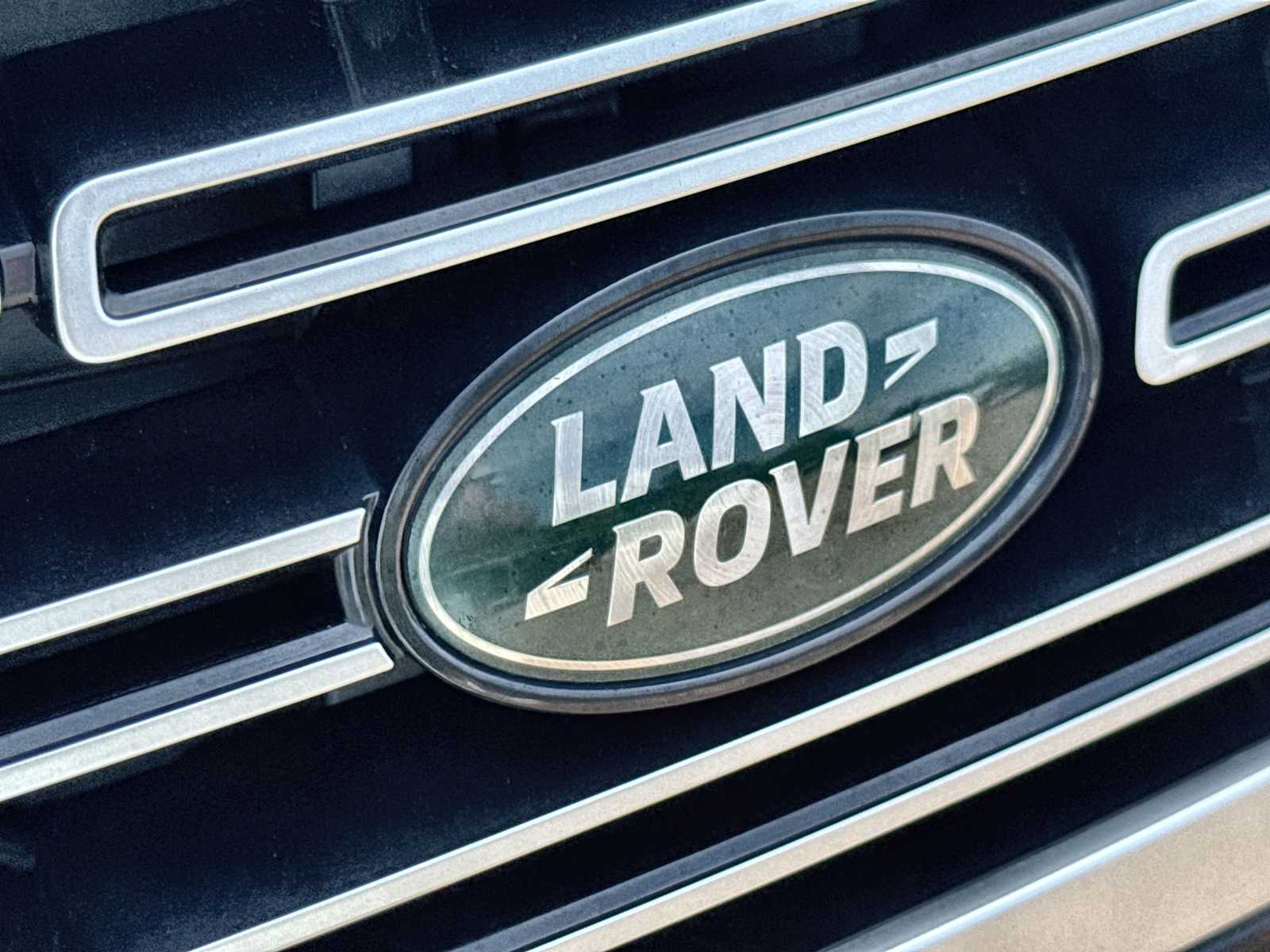 Thumbnail: 2025 Land Rover Range Rover - 15
