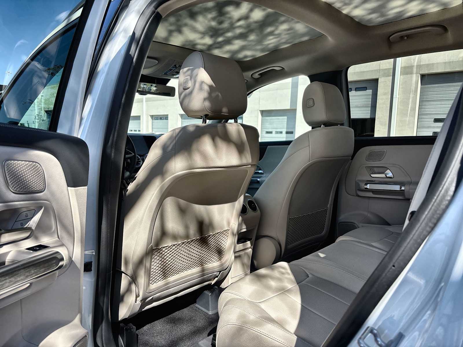 Thumbnail: 2026 Mercedes-Benz GLB - 18