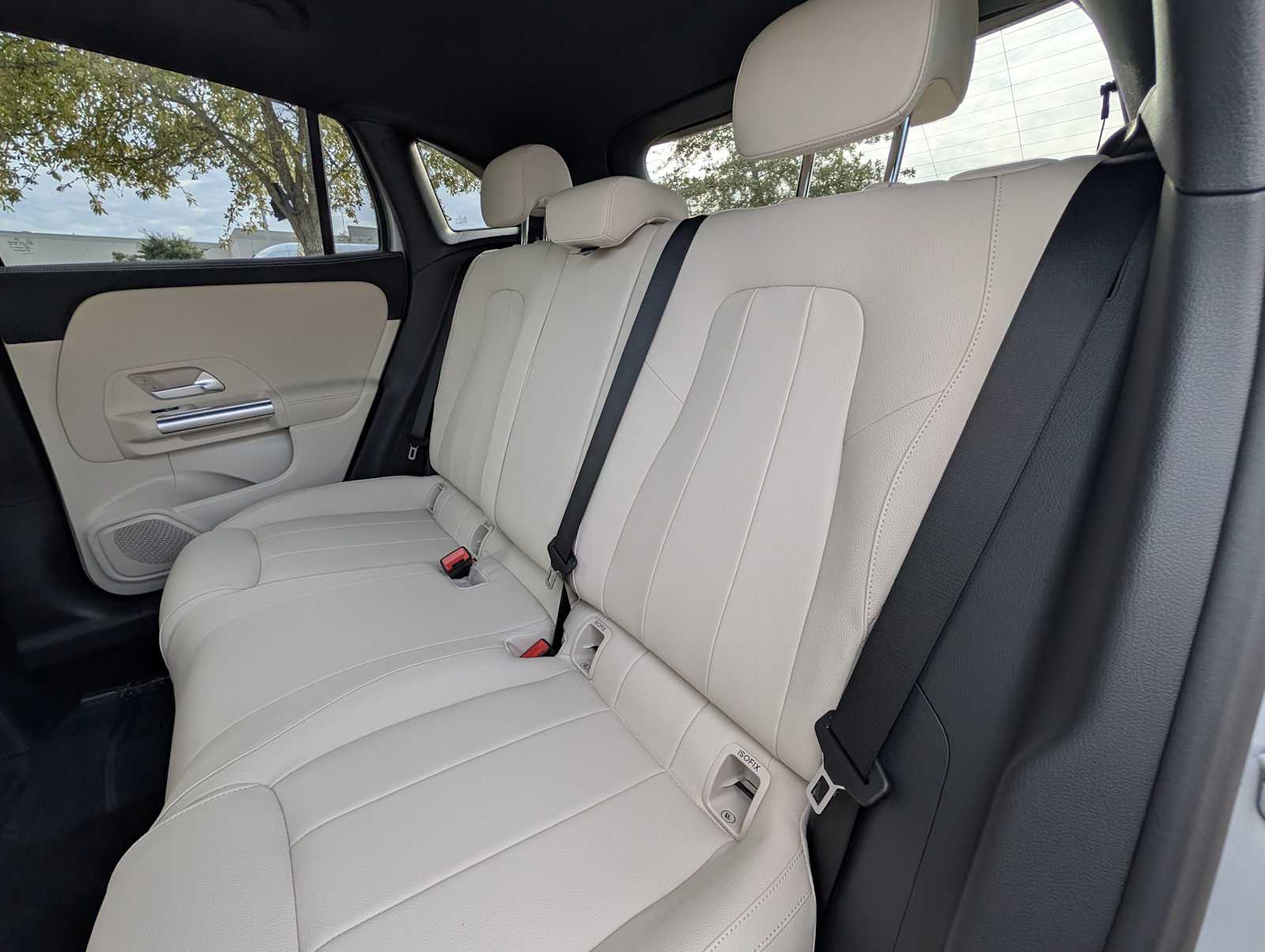 Thumbnail: 2026 Mercedes-Benz GLA - 26