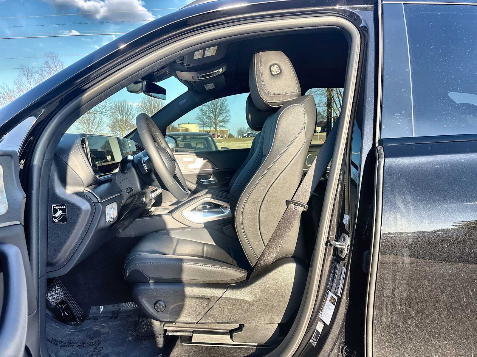 Thumbnail: 2026 Mercedes-Benz GLE - 3