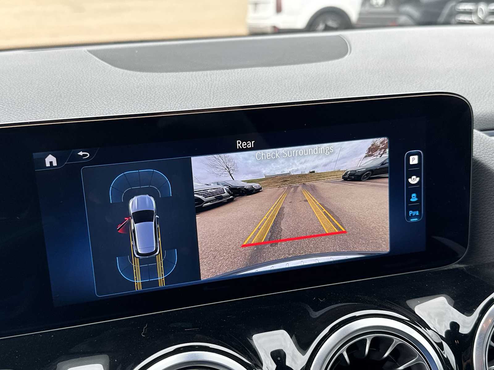 Thumbnail: 2025 Mercedes-Benz GLA - 22