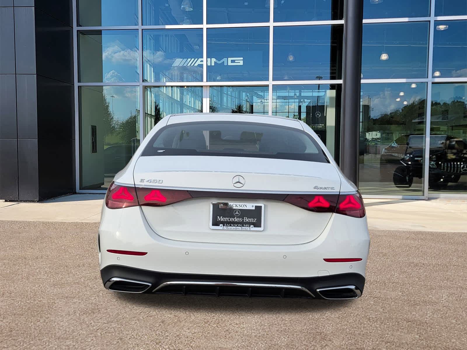 Thumbnail: 2025 Mercedes-Benz E-Class - 6