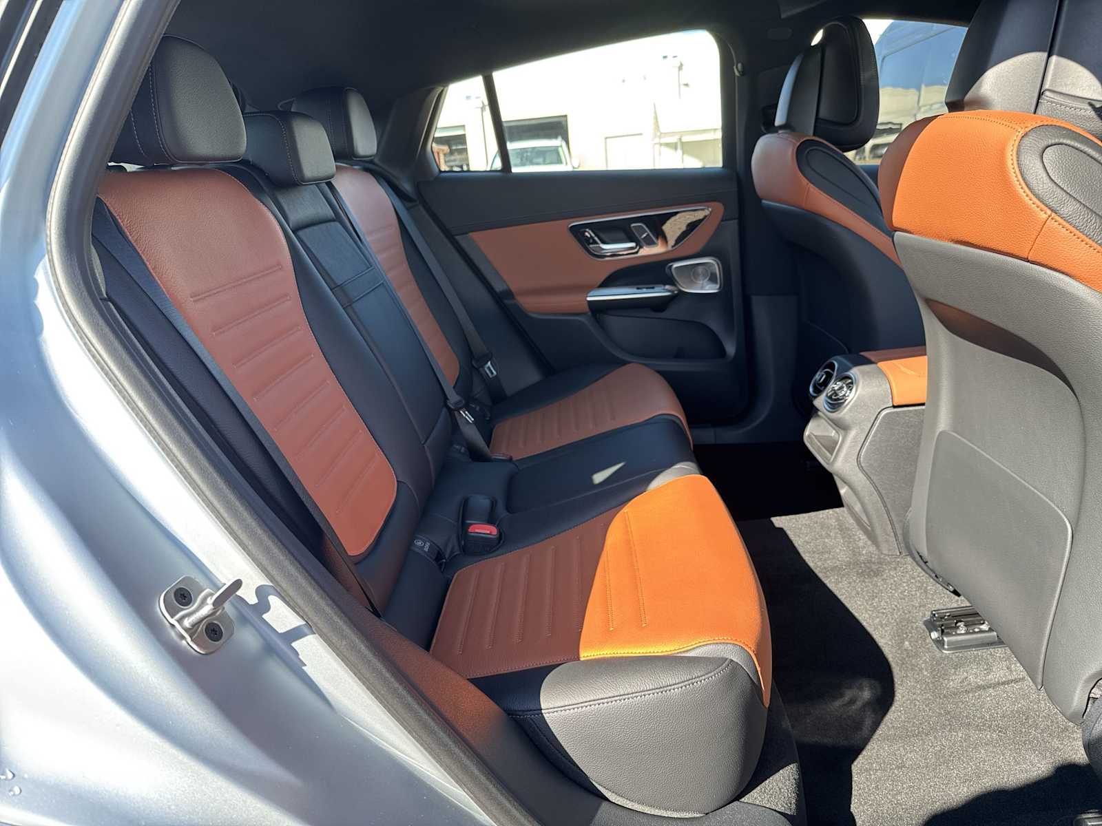 Thumbnail: 2026 Mercedes-Benz GLC - 19