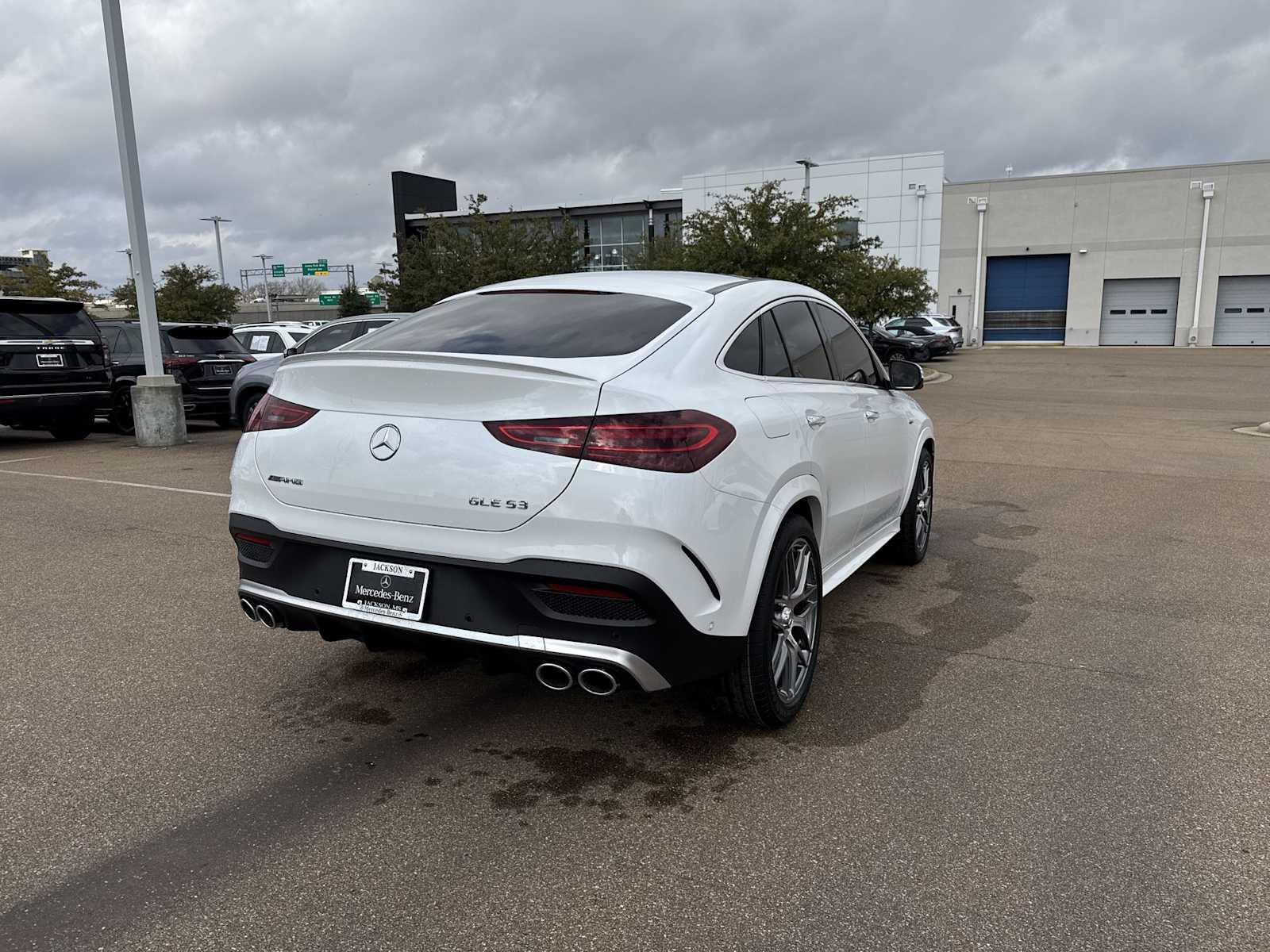 Thumbnail: 2026 Mercedes-Benz GLE - 6