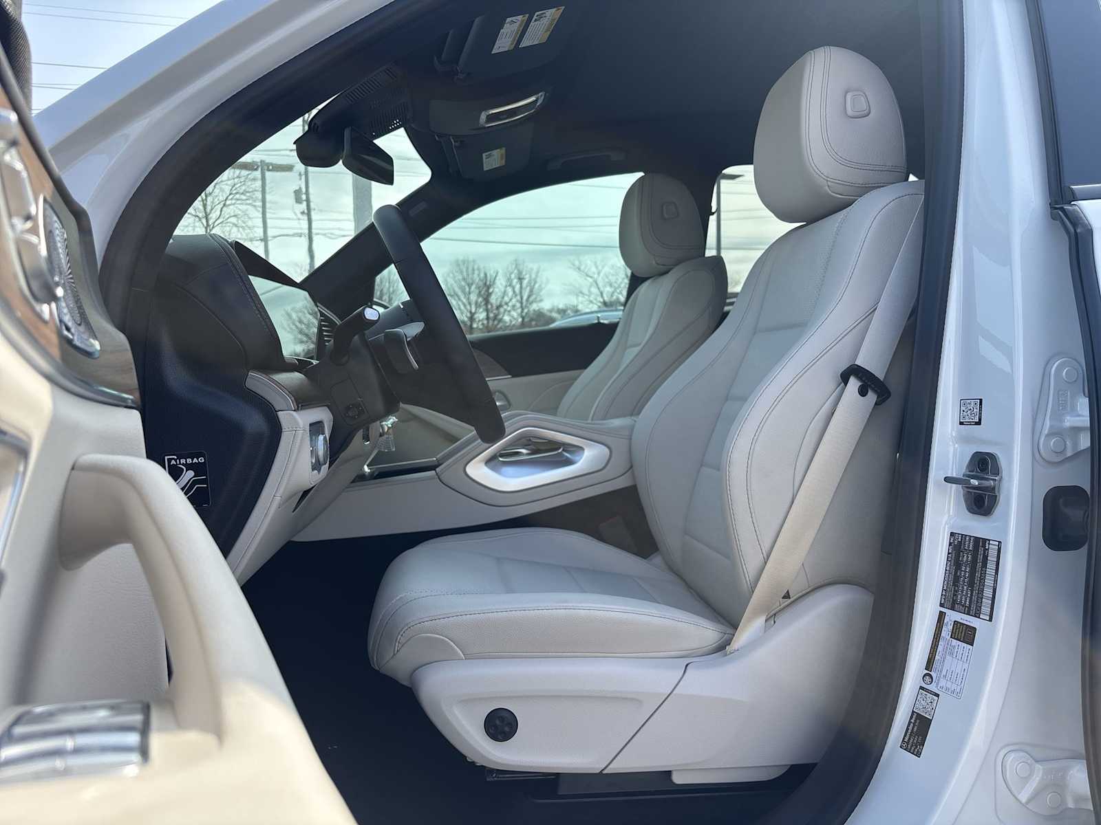 Thumbnail: 2026 Mercedes-Benz GLE - 2