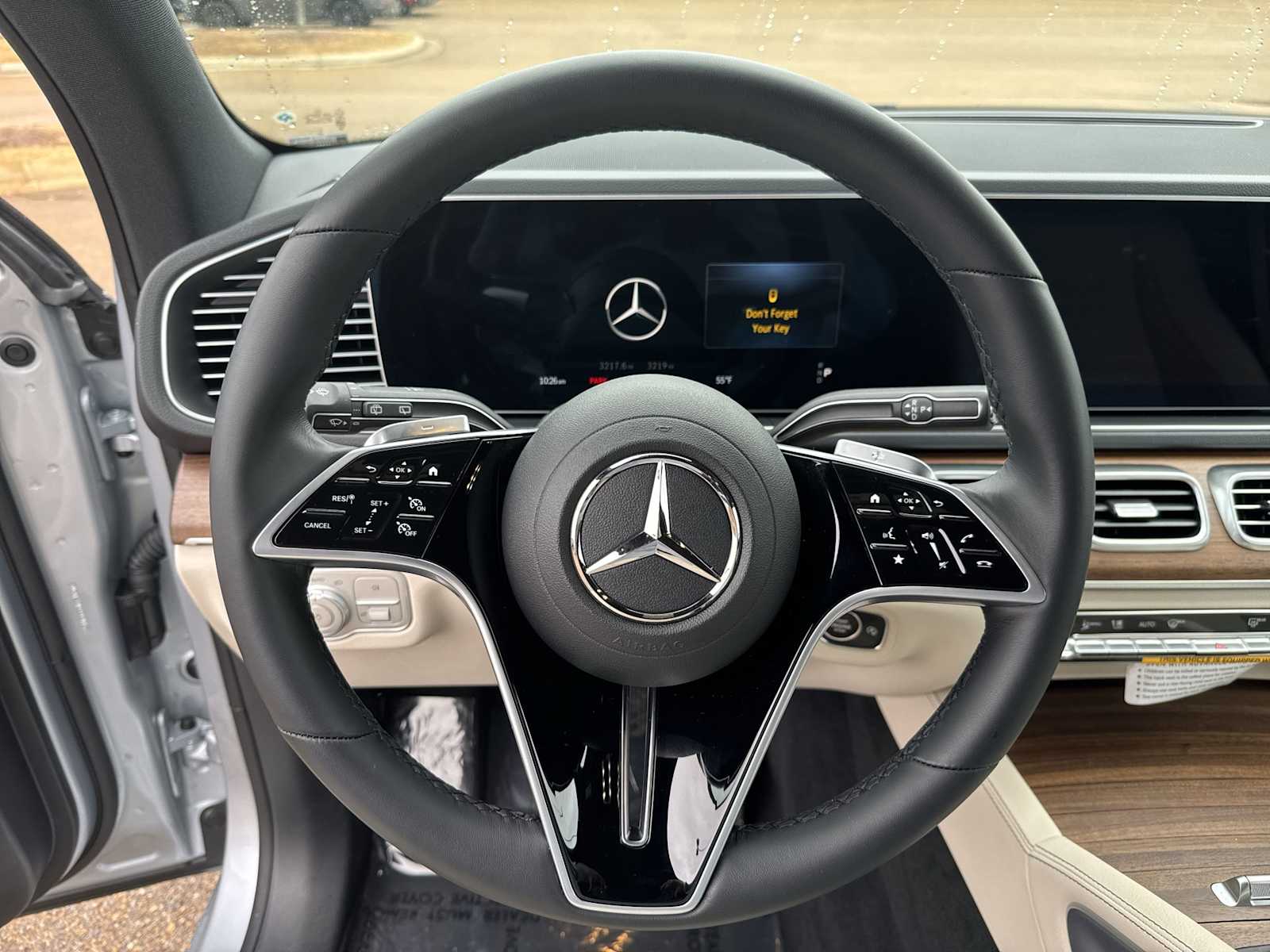 Thumbnail: 2026 Mercedes-Benz GLE - 21