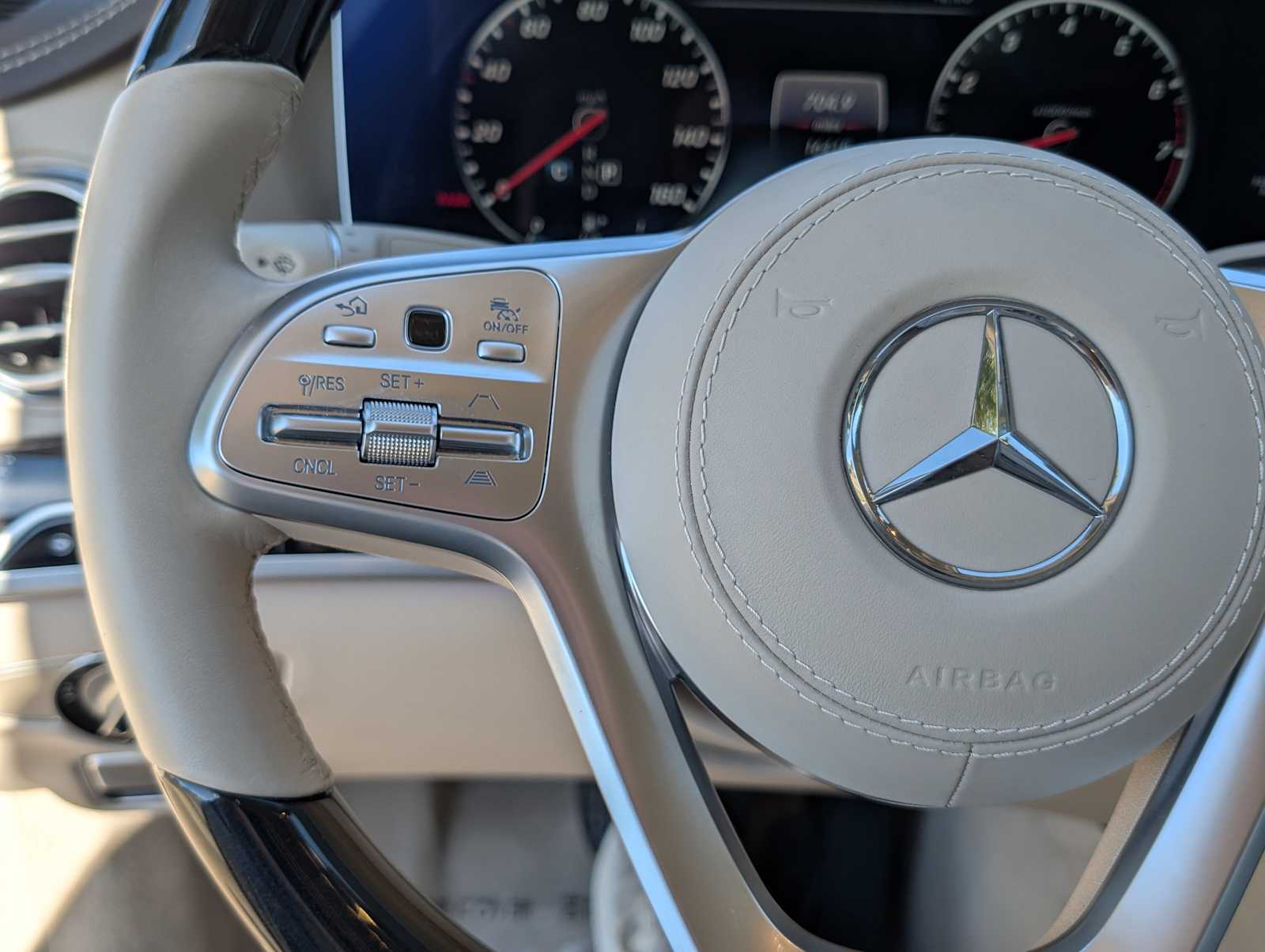 Thumbnail: 2020 Mercedes-Benz S-Class - 19