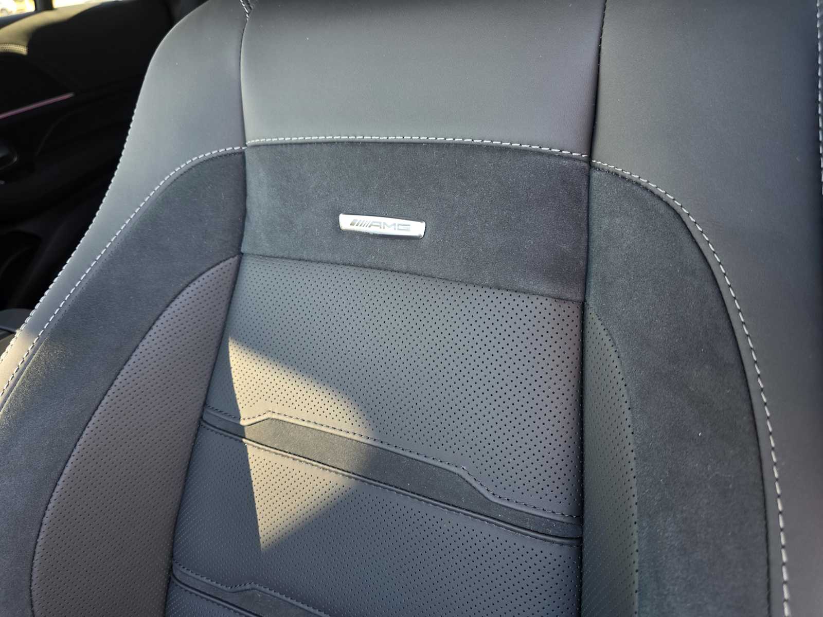 Thumbnail: 2026 Mercedes-Benz GLE - 15