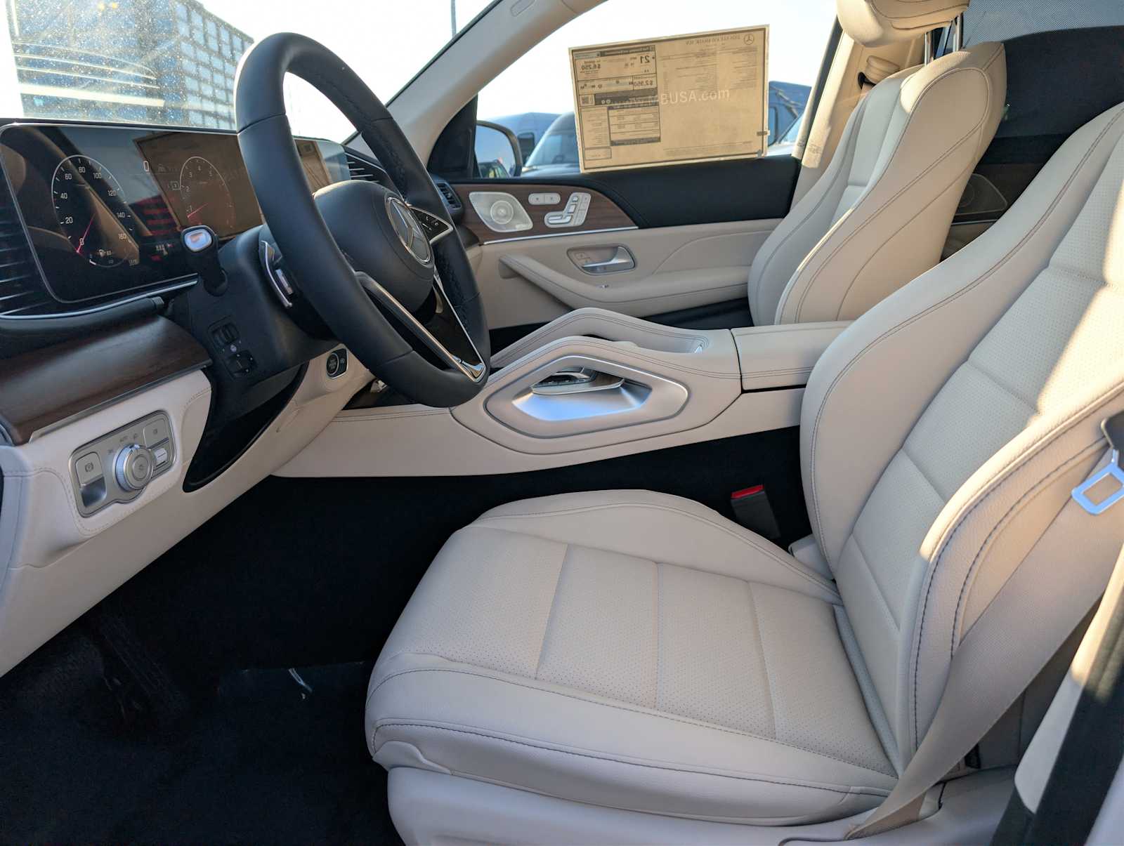 Thumbnail: 2026 Mercedes-Benz GLE - 7