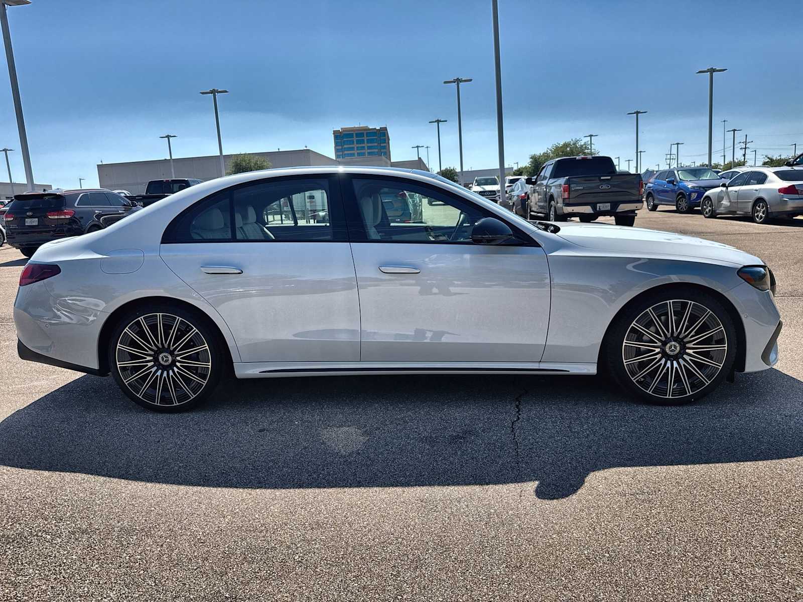 Thumbnail: 2026 Mercedes-Benz E-Class - 10