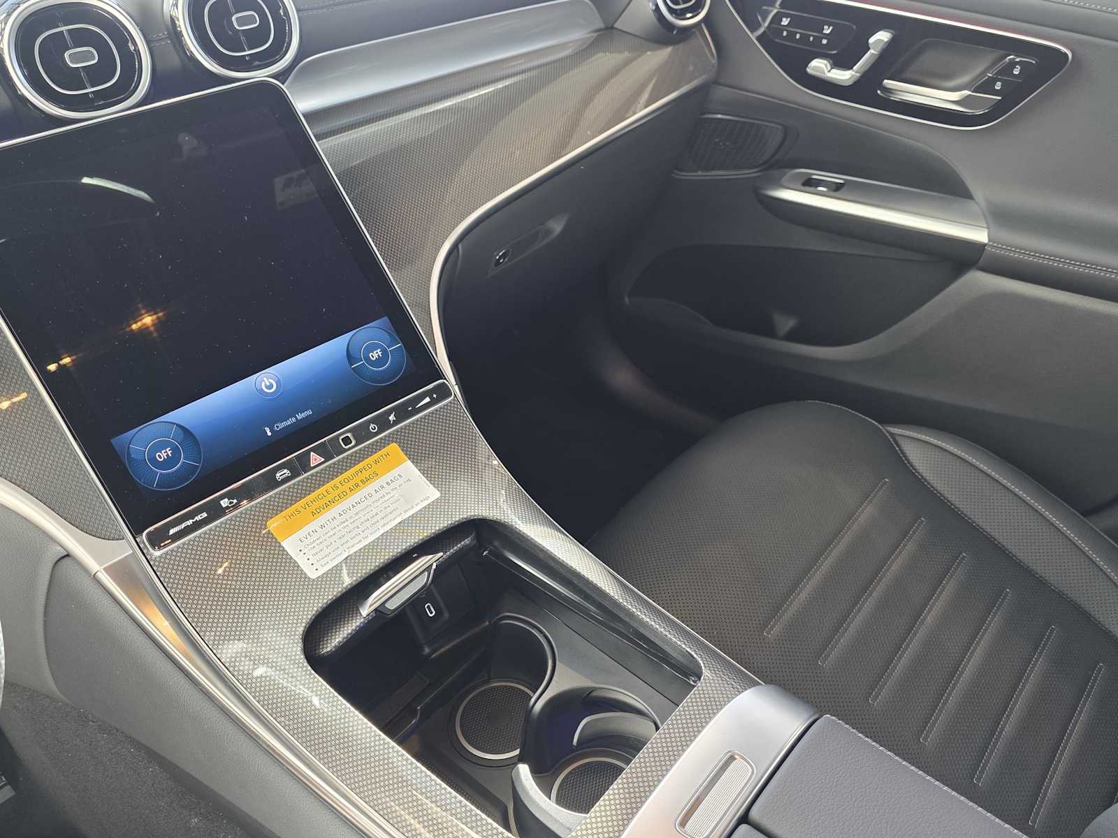 Thumbnail: 2026 Mercedes-Benz GLC - 12