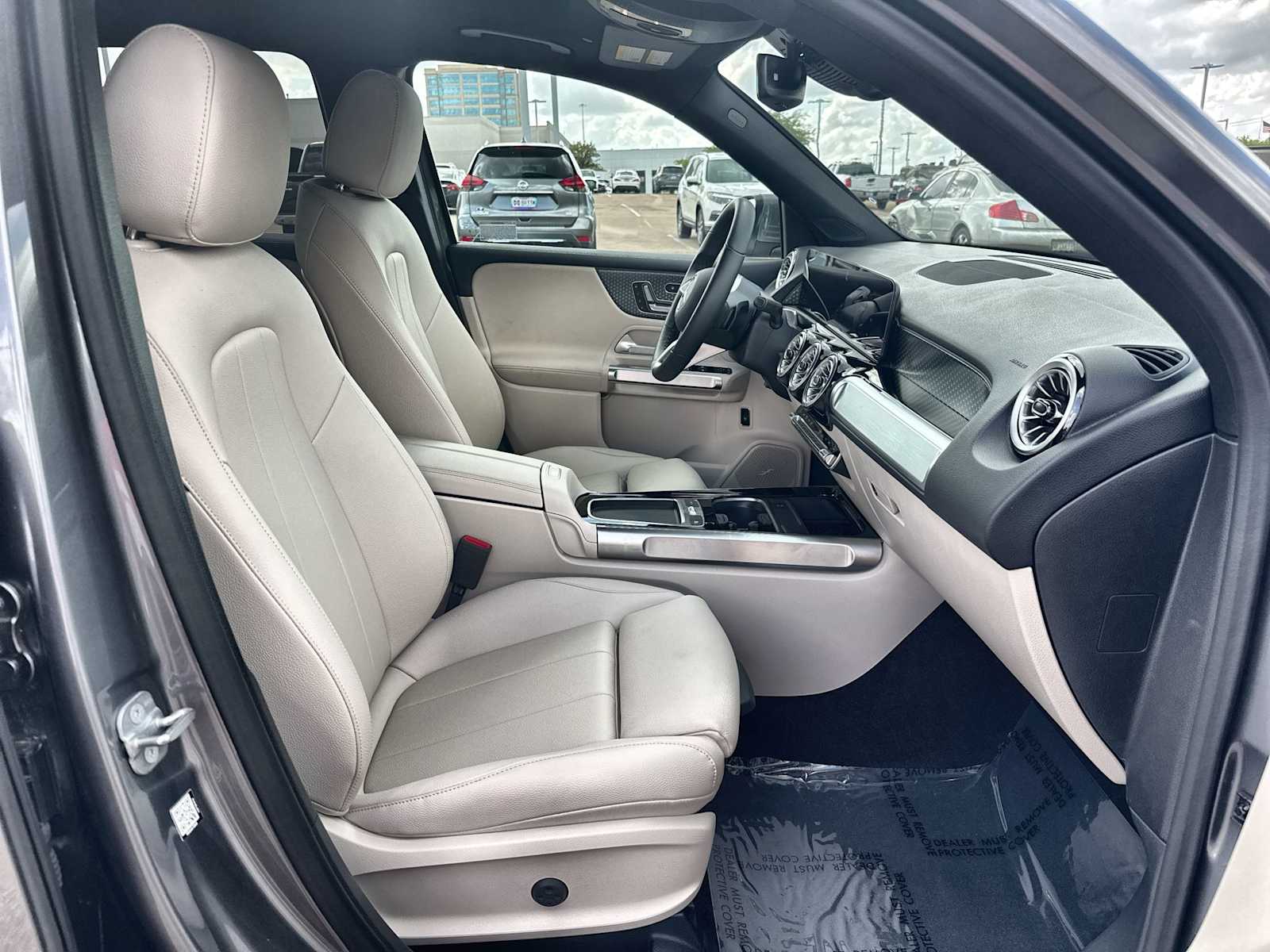 Thumbnail: 2025 Mercedes-Benz GLB - 9