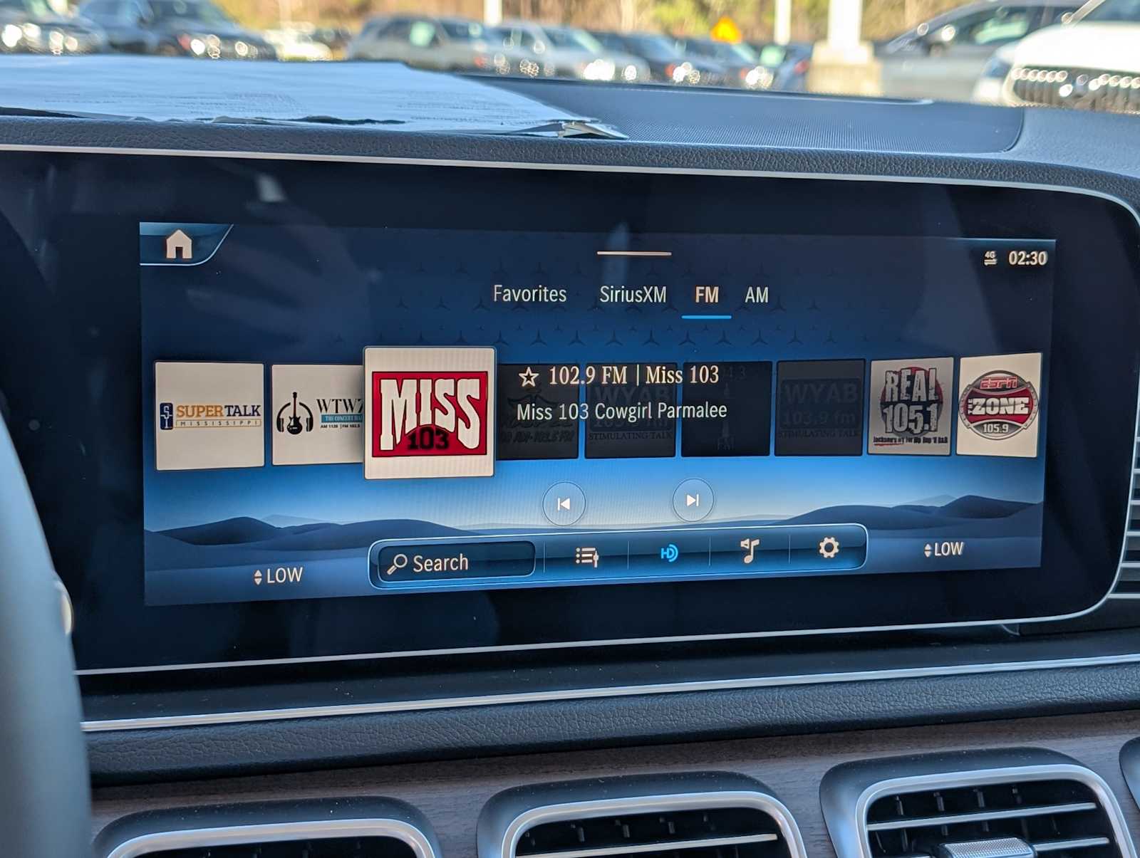 Thumbnail: 2026 Mercedes-Benz GLE - 10