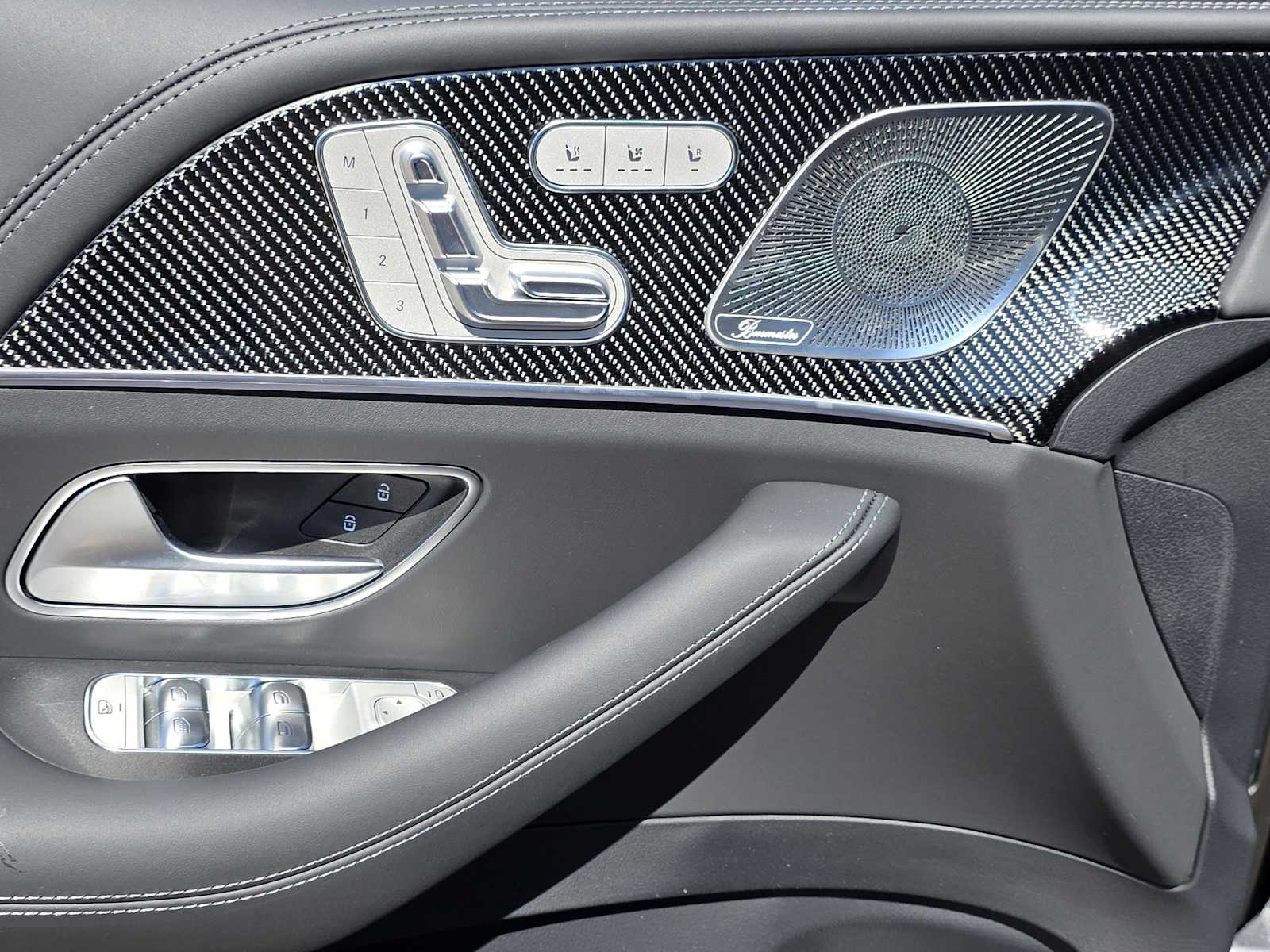 Thumbnail: 2026 Mercedes-Benz GLE - 16