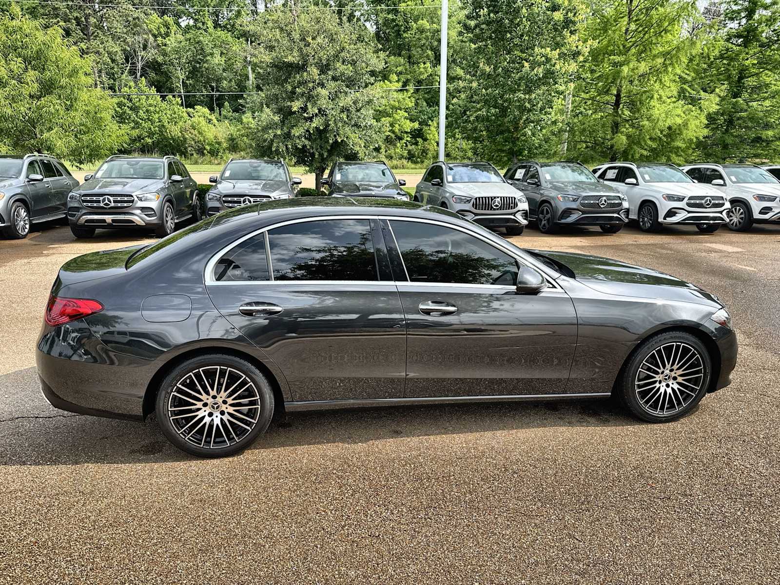 Thumbnail: 2023 Mercedes-Benz C-Class - 10