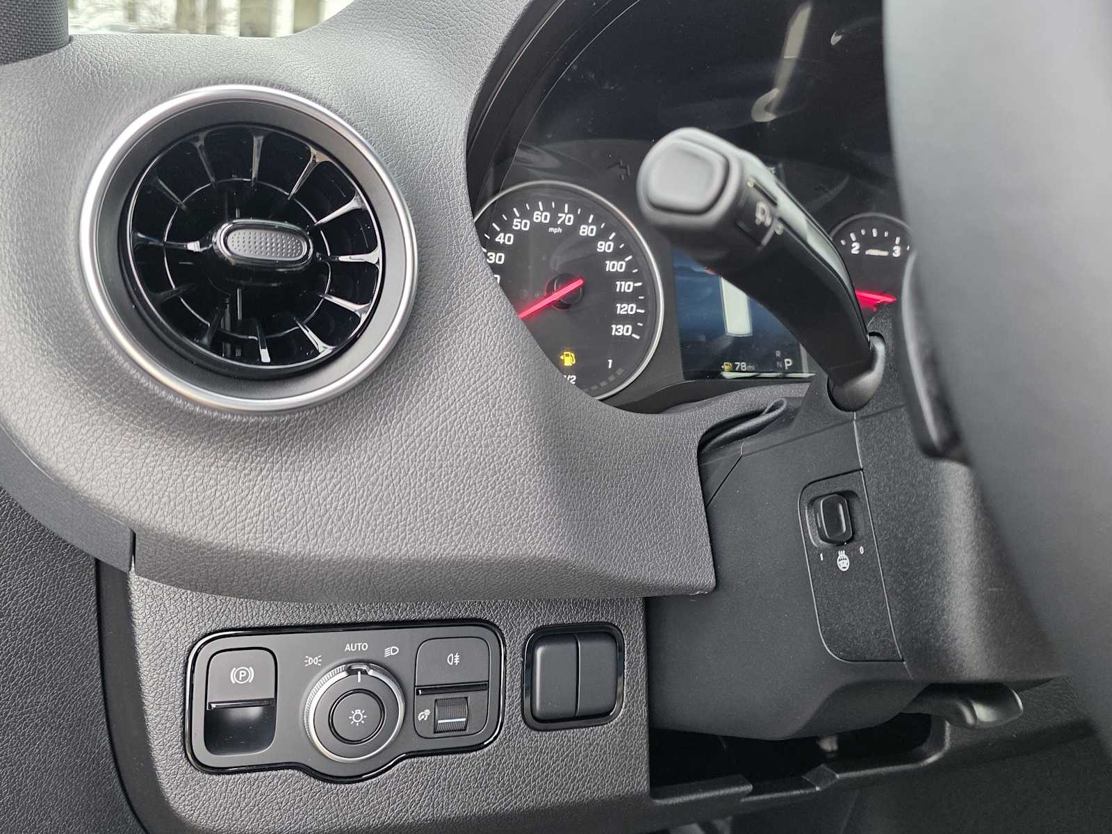 Thumbnail: 2026 Mercedes-Benz Sprinter - 15