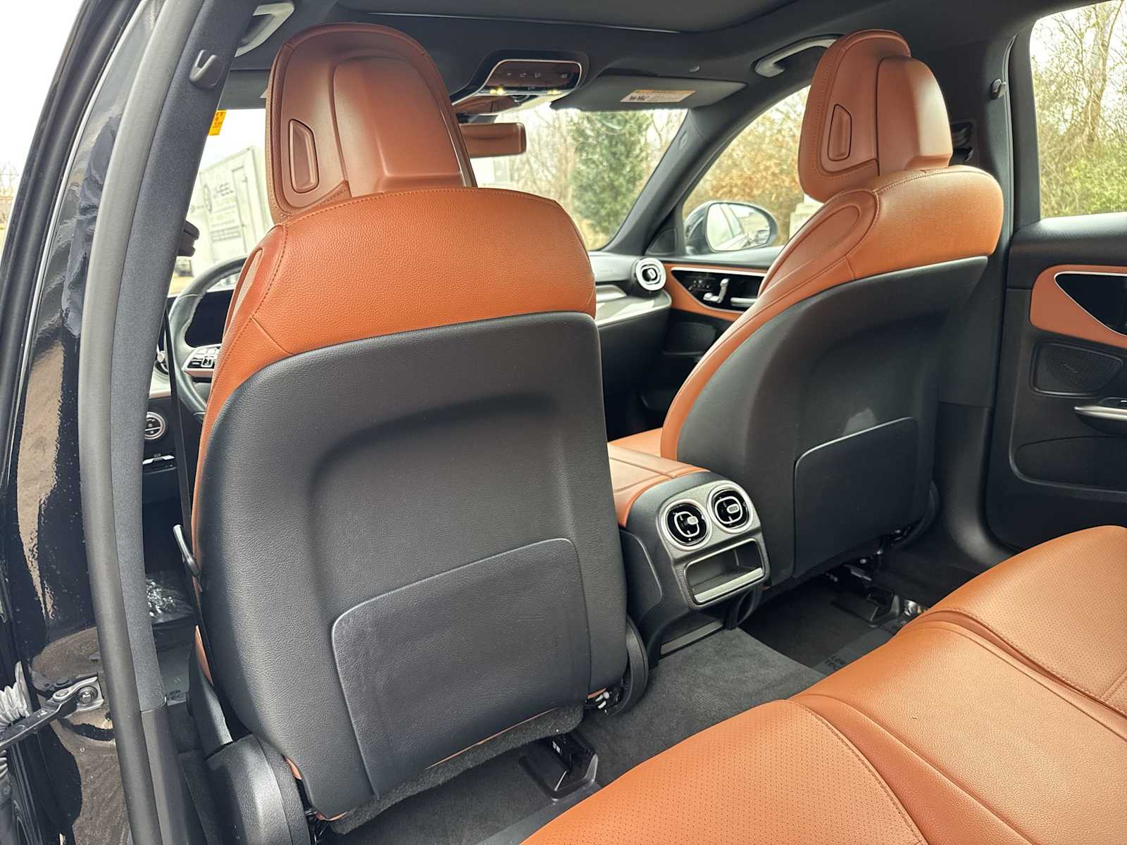 Thumbnail: 2023 Mercedes-Benz C-Class - 16