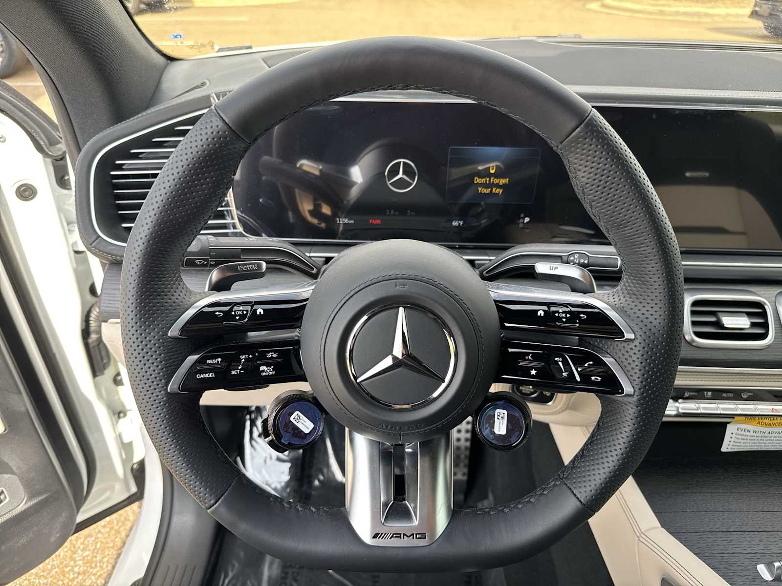 Thumbnail: 2026 Mercedes-Benz GLE - 21