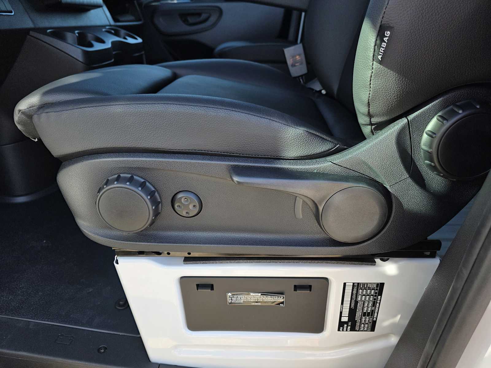 Thumbnail: 2026 Mercedes-Benz Sprinter - 10