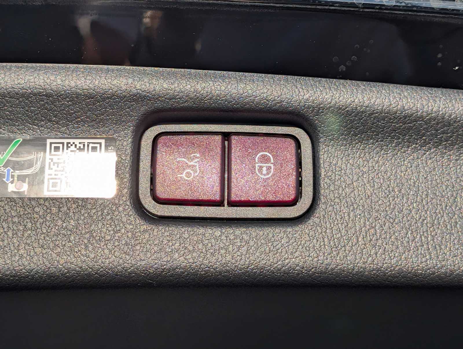 Thumbnail: 2026 Mercedes-Benz C-Class - 25