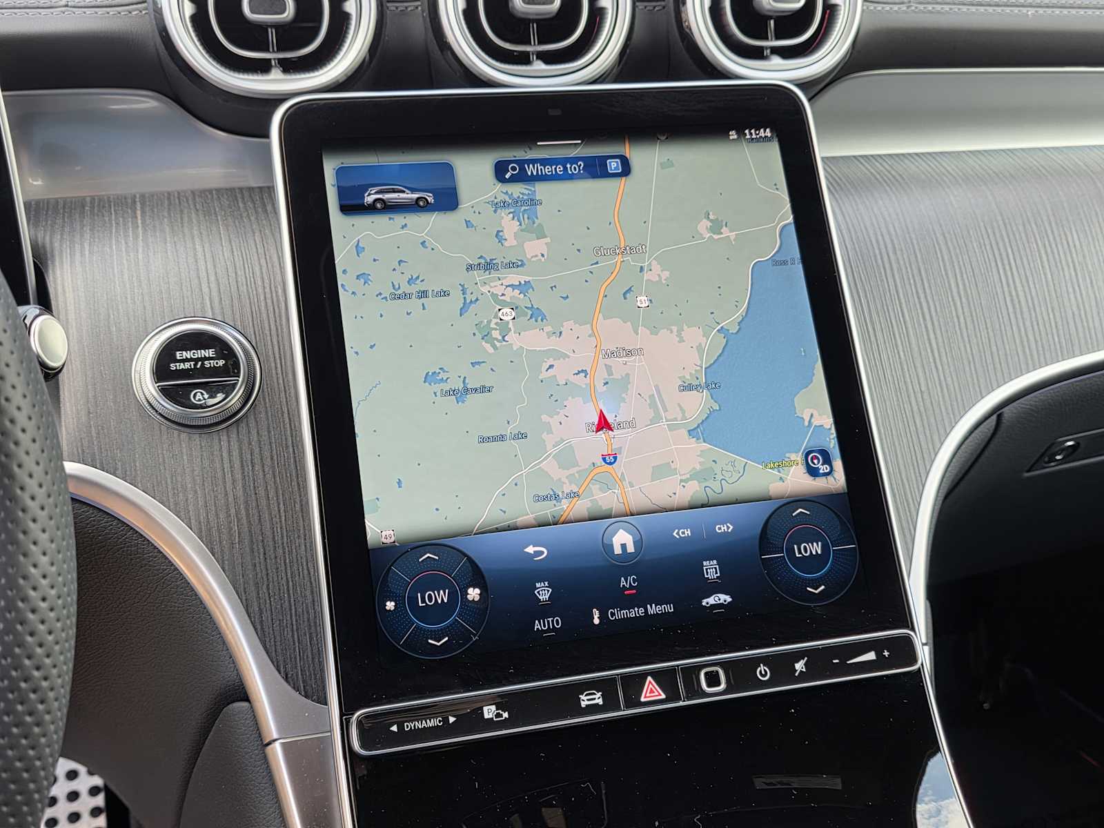 Thumbnail: 2025 Mercedes-Benz GLC - 9