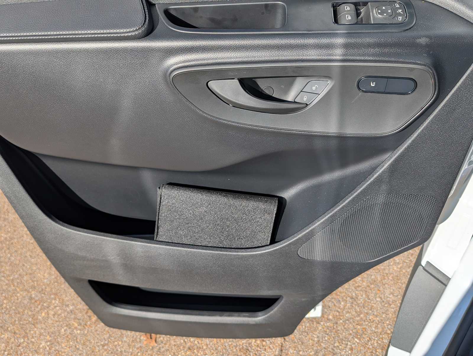 Thumbnail: 2026 Mercedes-Benz Sprinter - 12