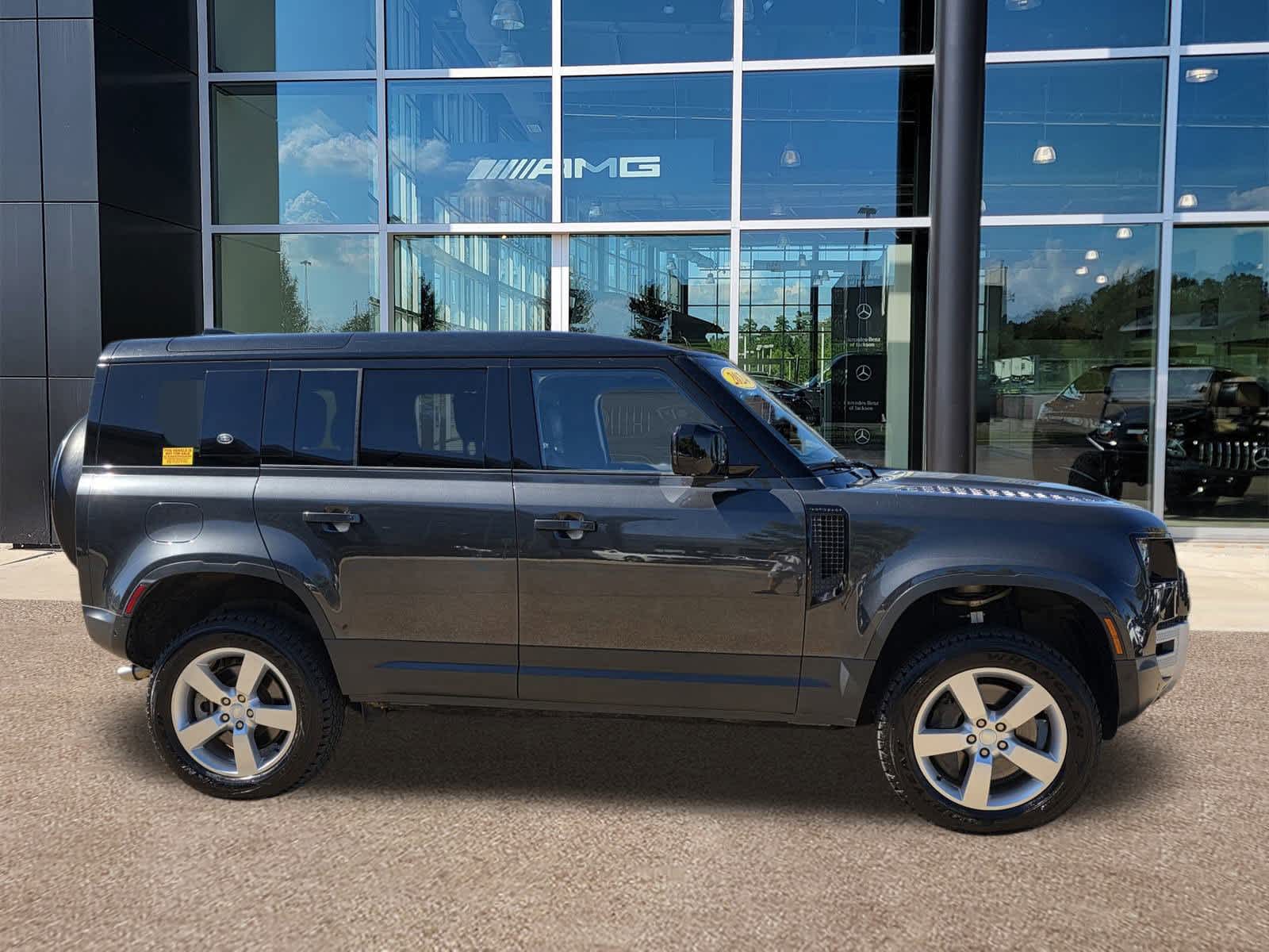 Thumbnail: 2024 Land Rover Defender - 4