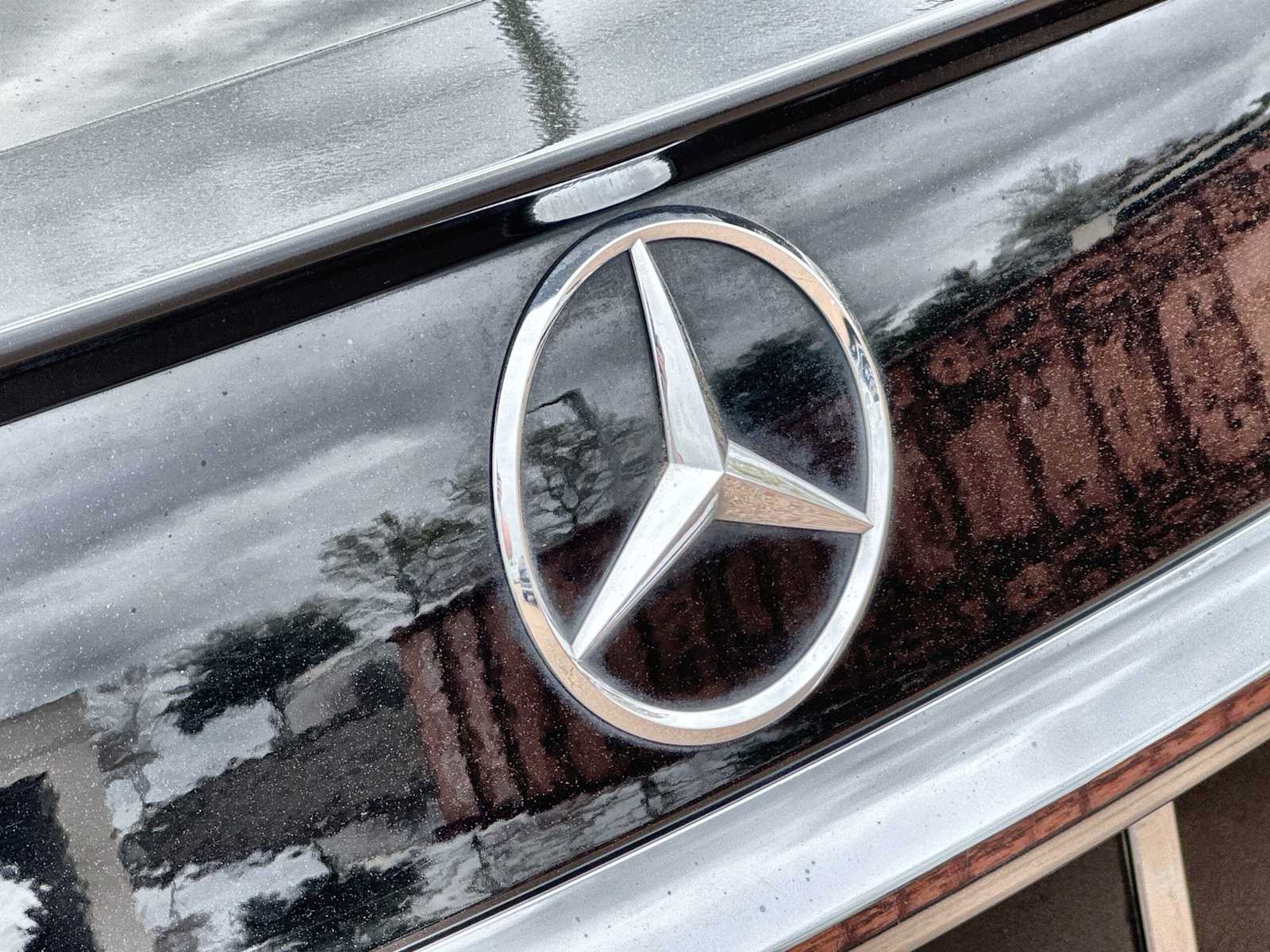 Thumbnail: 2019 Mercedes-Benz E-Class - 16