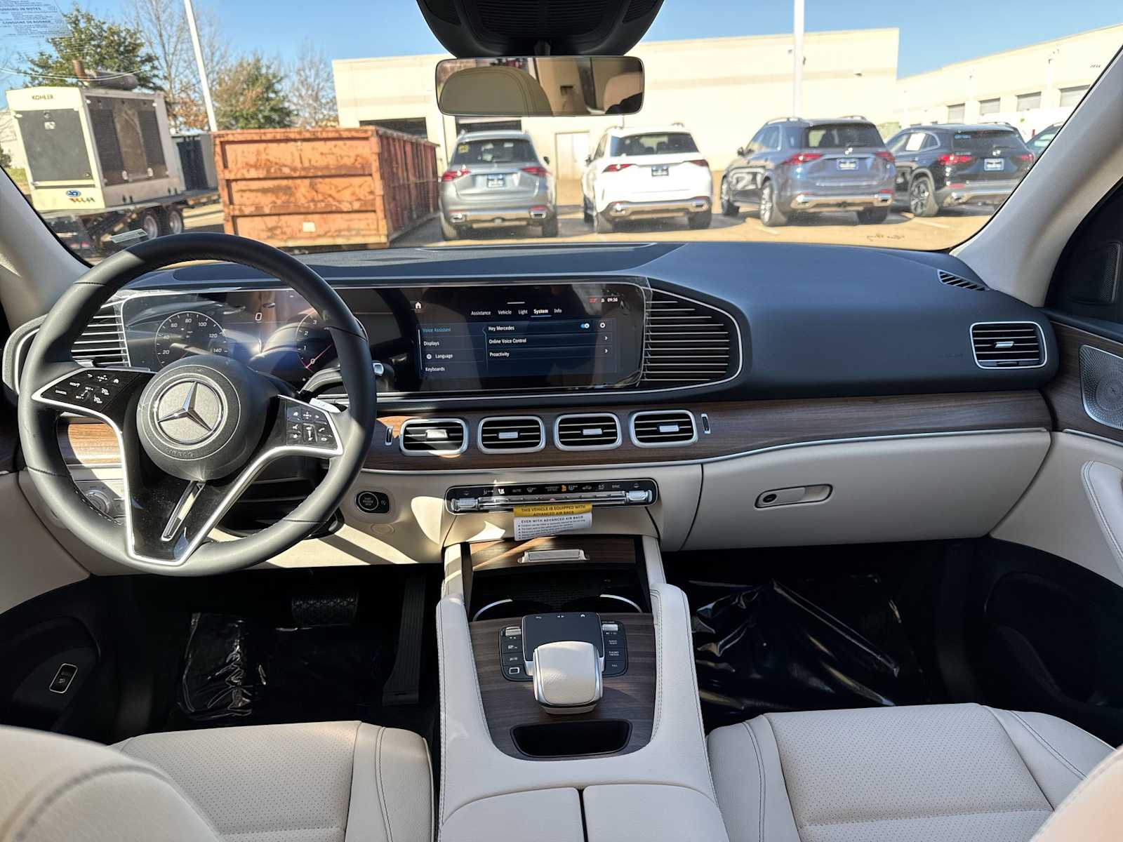 Thumbnail: 2026 Mercedes-Benz GLE - 14