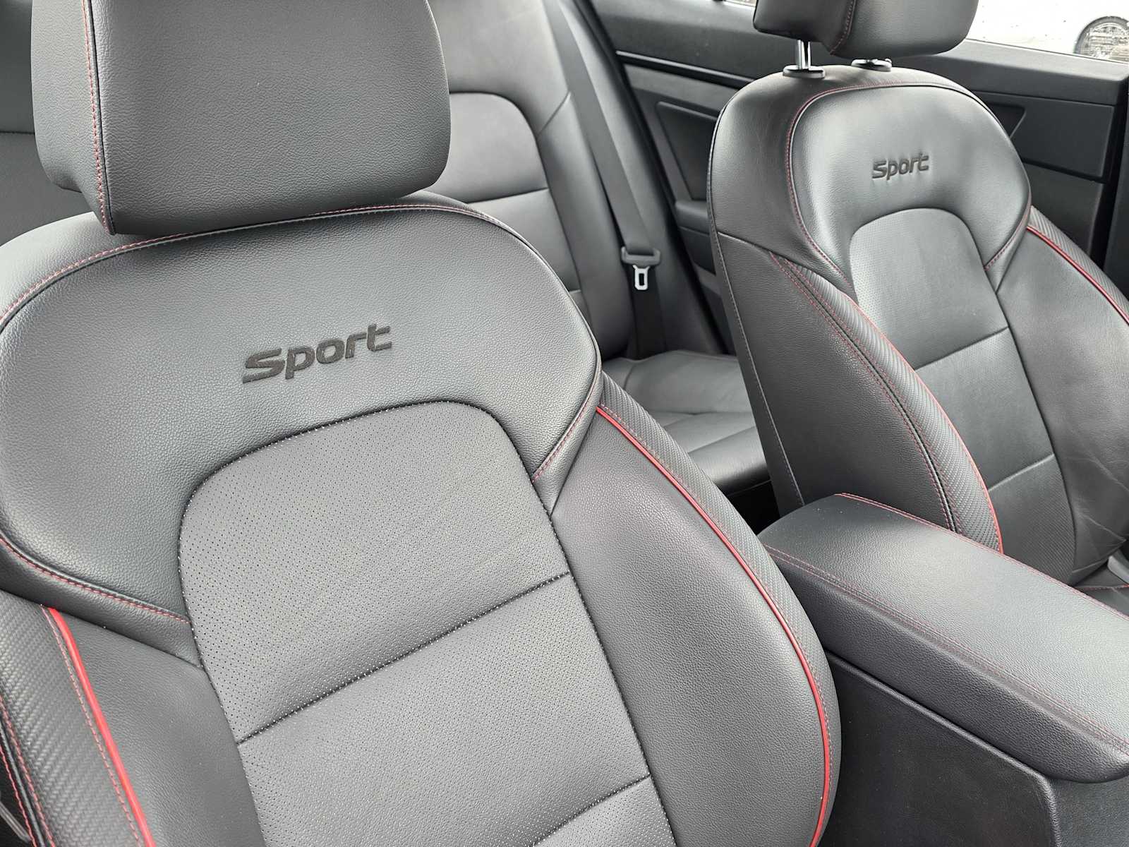 Thumbnail: 2020 Hyundai Elantra - 4