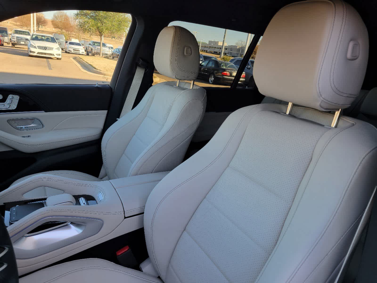 Thumbnail: 2025 Mercedes-Benz GLS - 10