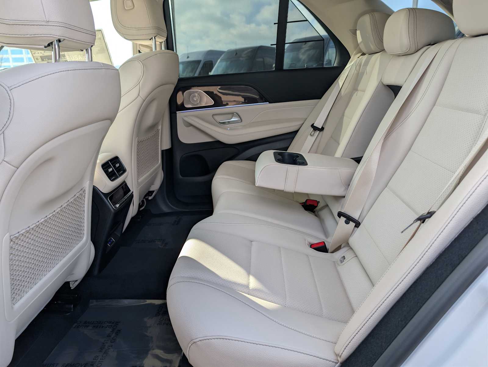 Thumbnail: 2026 Mercedes-Benz GLE - 3