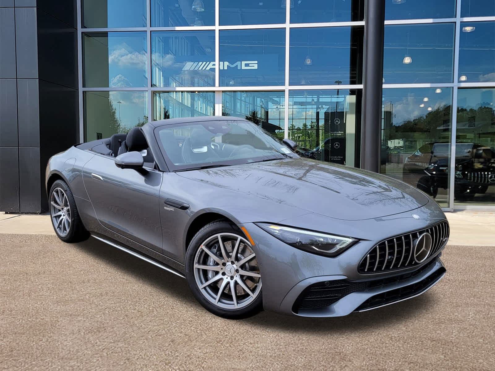 2025 Mercedes Benz SL AMG 43 photo 2