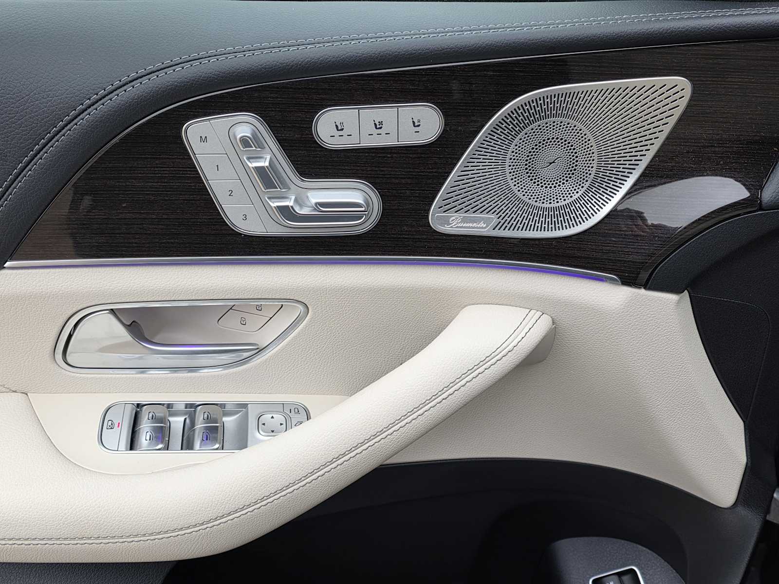 Thumbnail: 2025 Mercedes-Benz GLS - 15