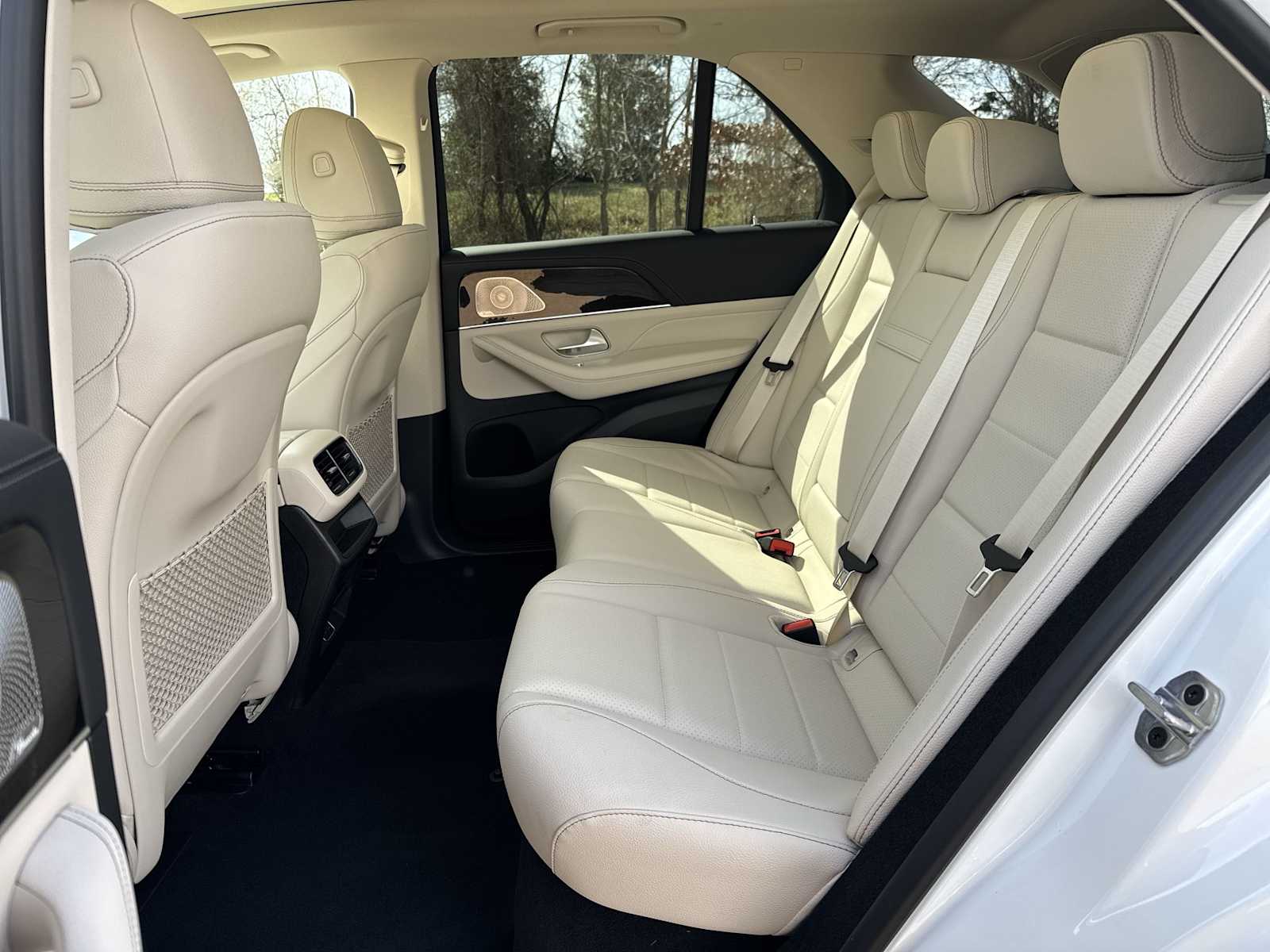 Thumbnail: 2026 Mercedes-Benz GLE - 18