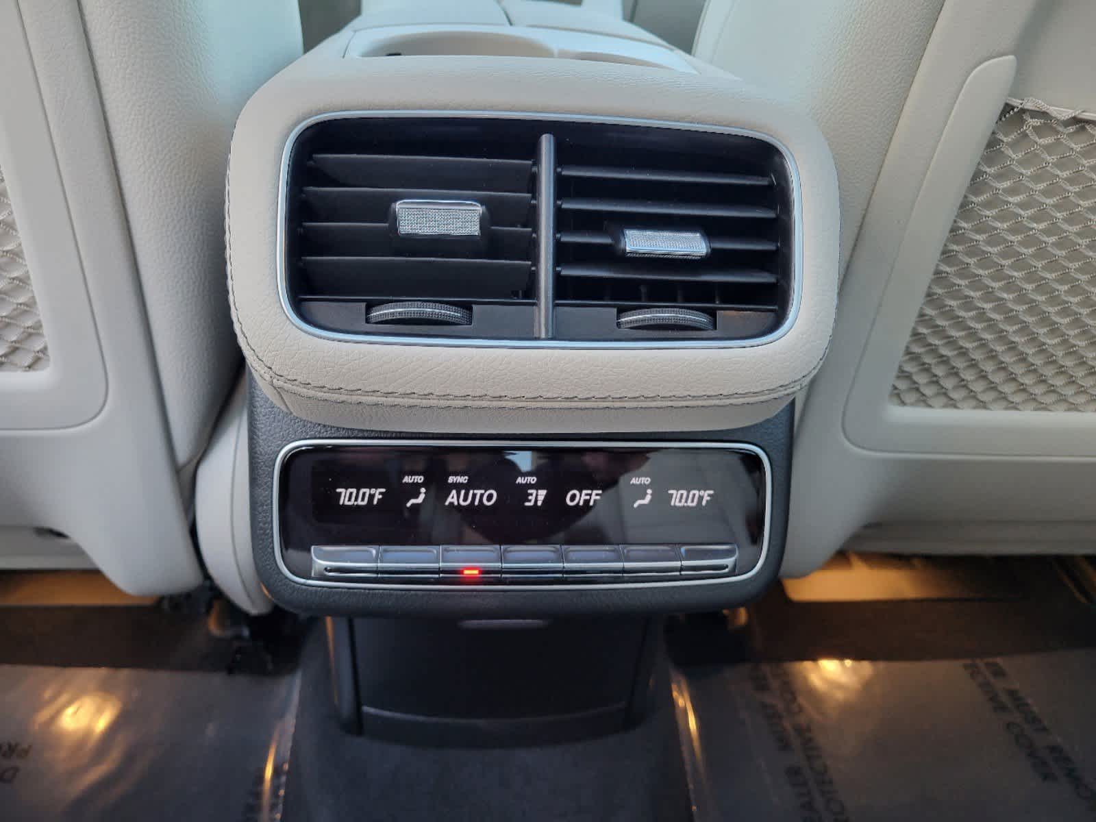 Thumbnail: 2025 Mercedes-Benz GLS - 6