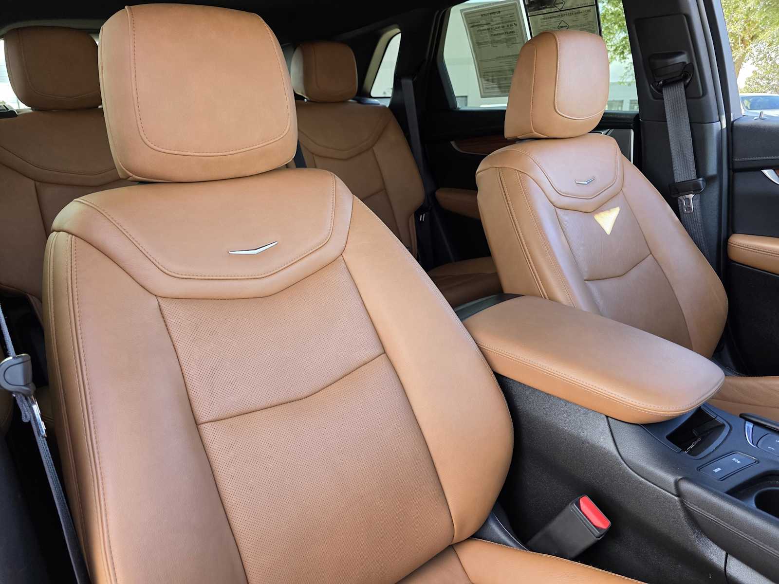 Thumbnail: 2023 Cadillac XT5 - 24