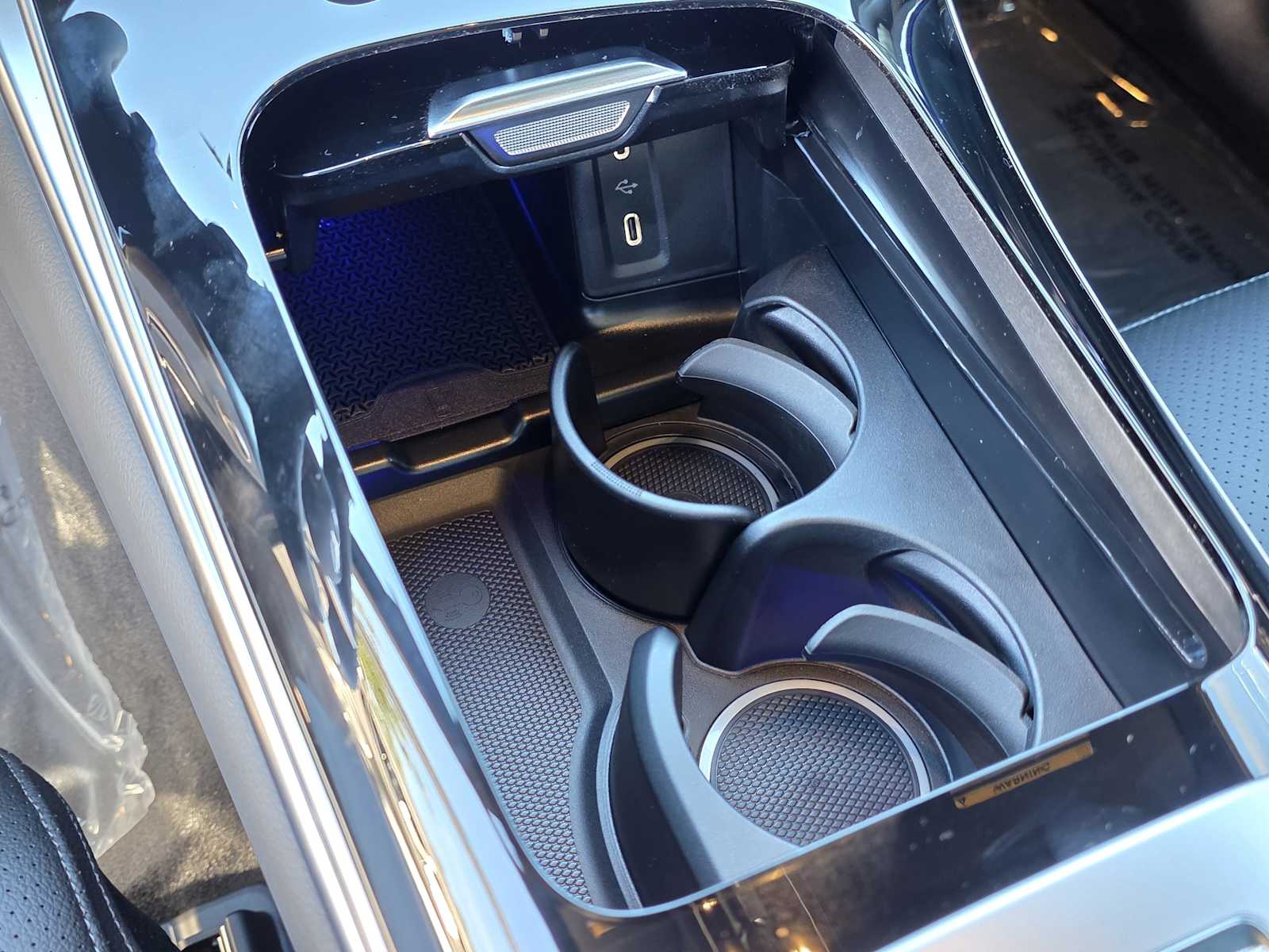 Thumbnail: 2026 Mercedes-Benz GLC - 20