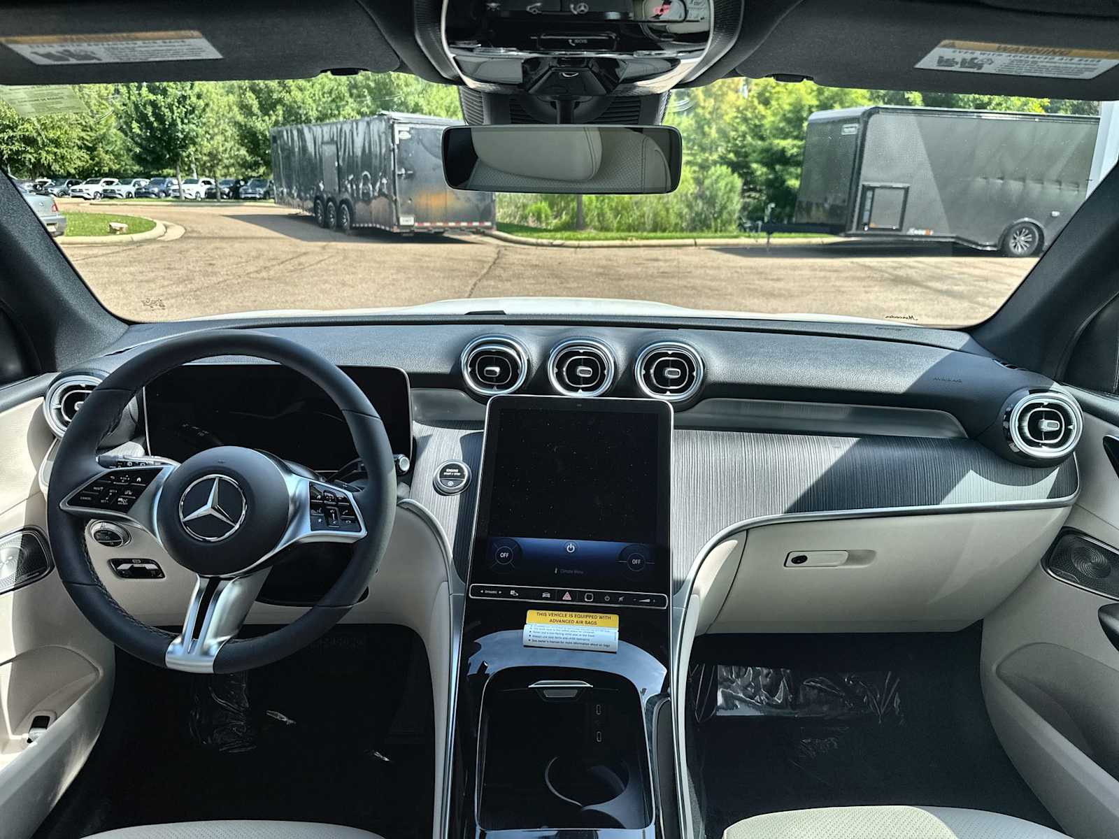 Thumbnail: 2026 Mercedes-Benz GLC - 20