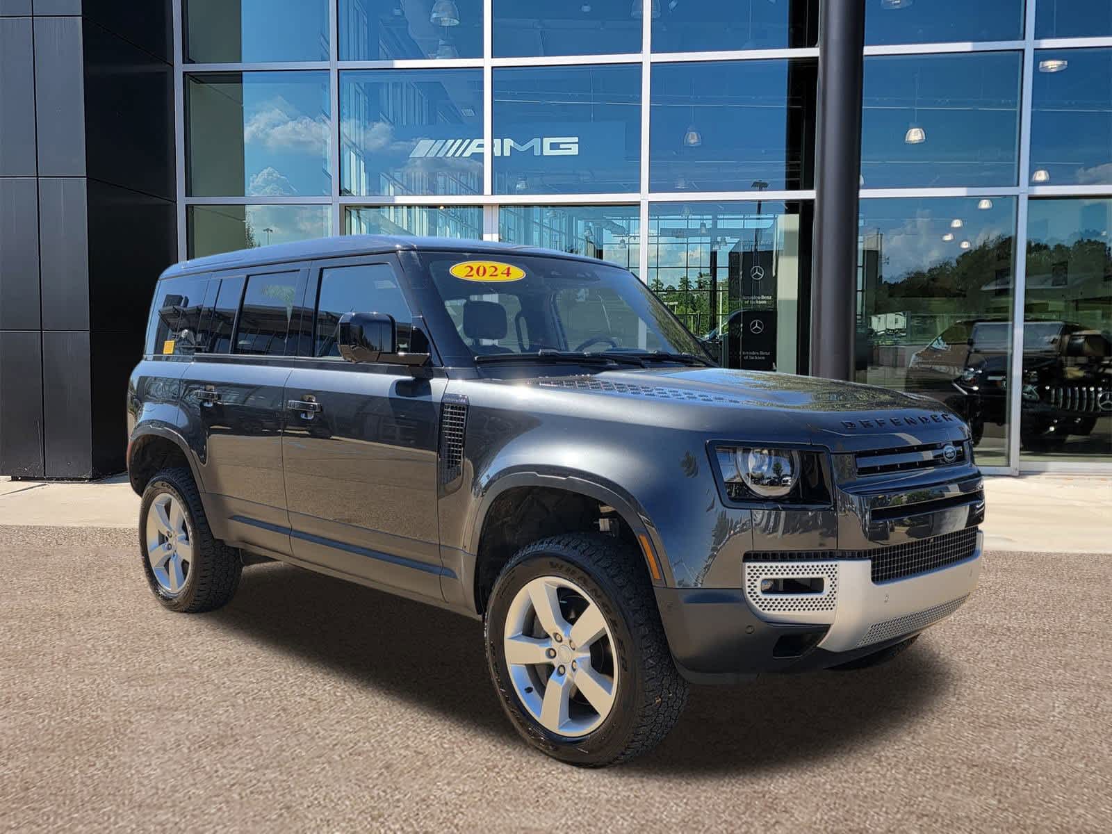 Thumbnail: 2024 Land Rover Defender - 3