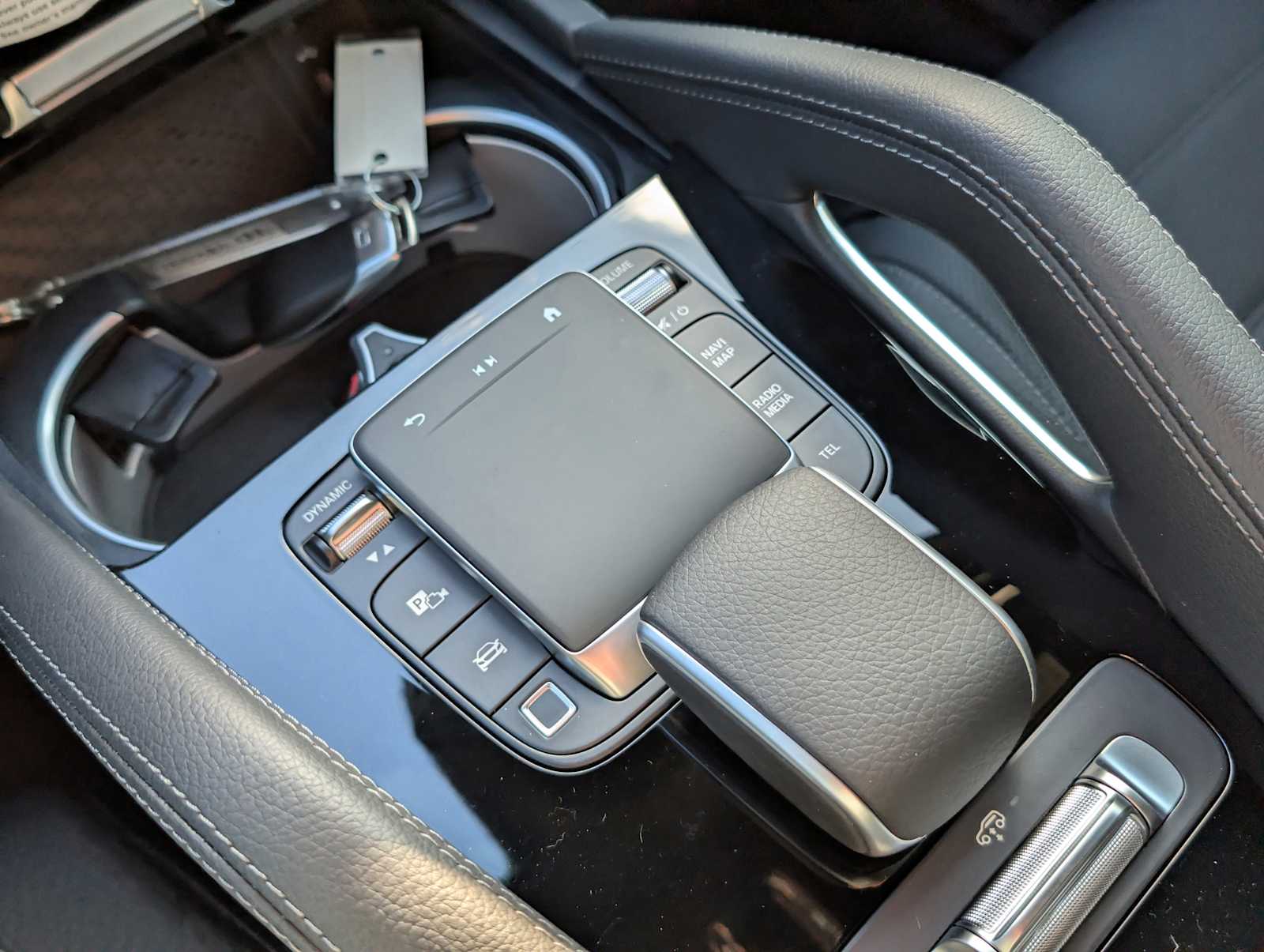 Thumbnail: 2026 Mercedes-Benz GLE - 17