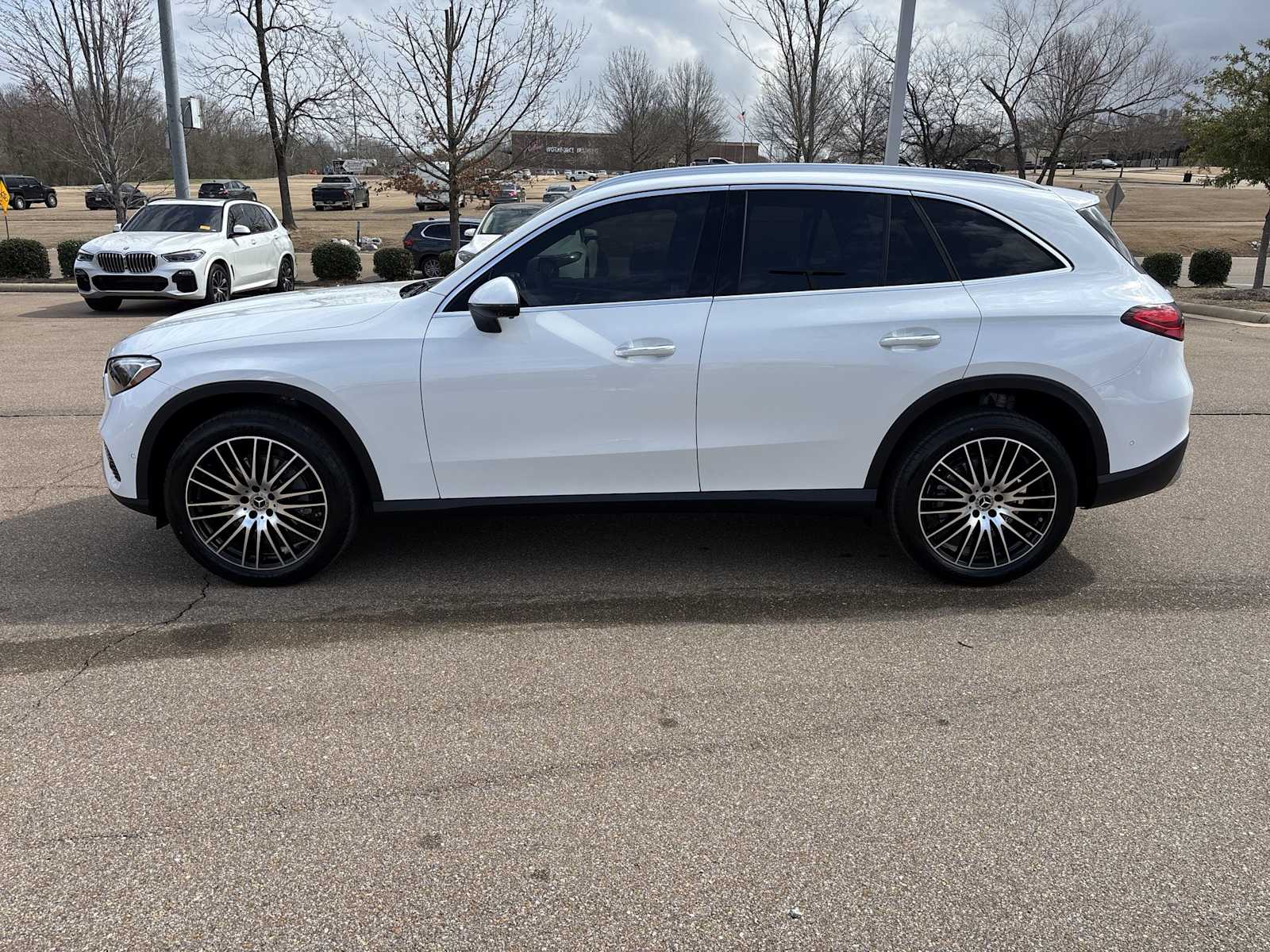 Thumbnail: 2026 Mercedes-Benz GLC - 3