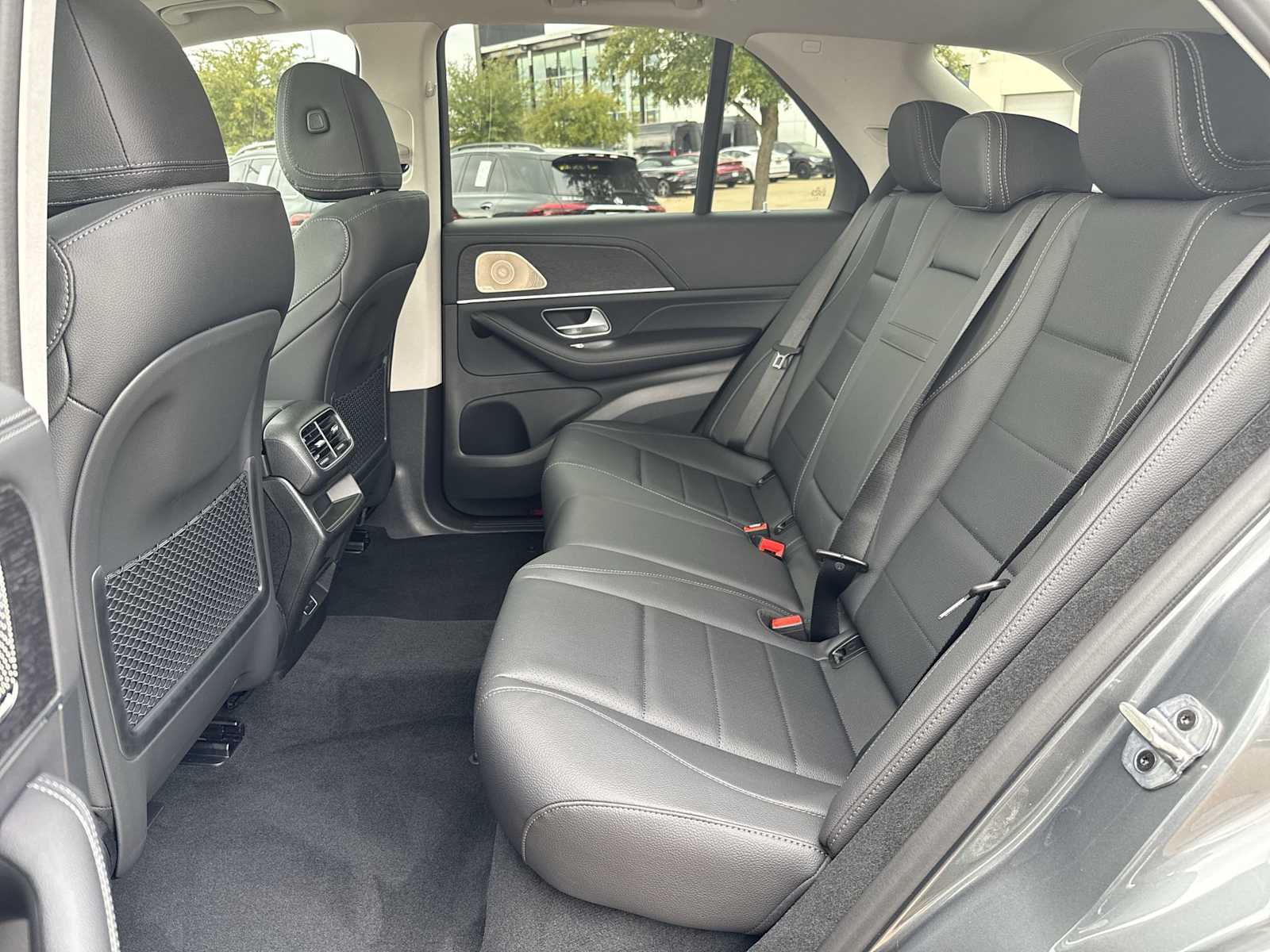 Thumbnail: 2026 Mercedes-Benz GLE - 16