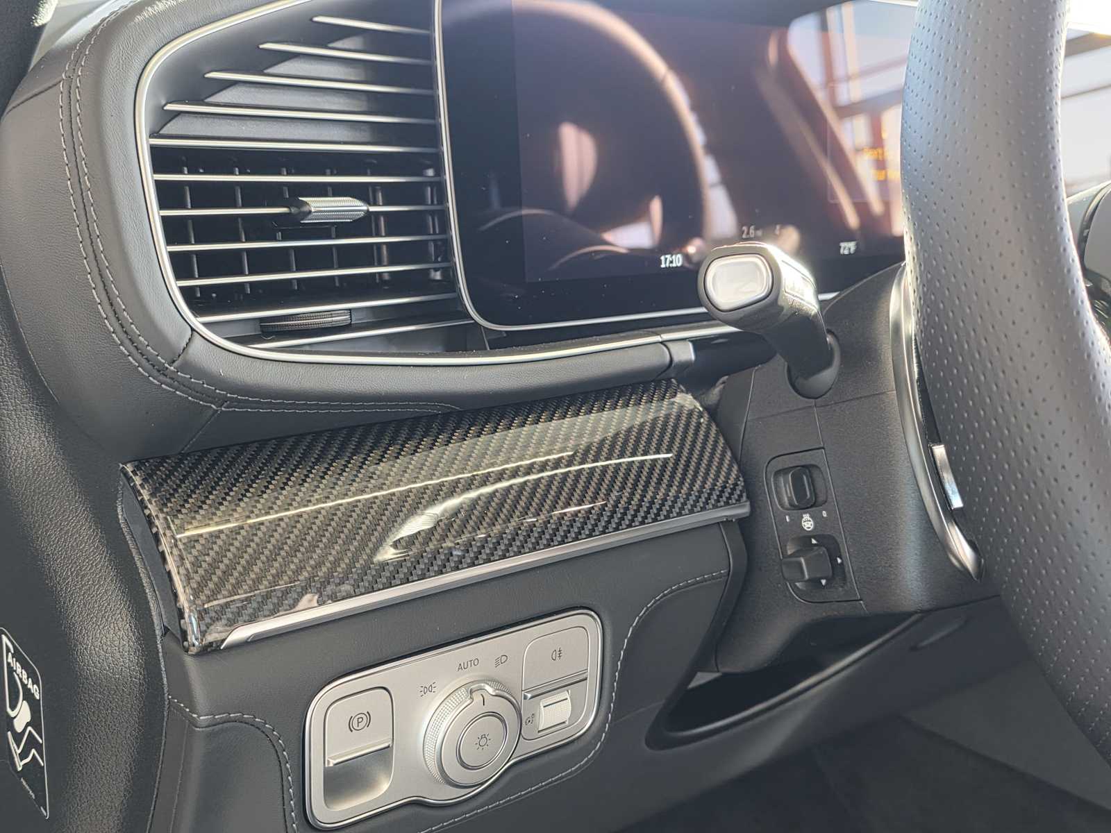 Thumbnail: 2026 Mercedes-Benz GLE - 13