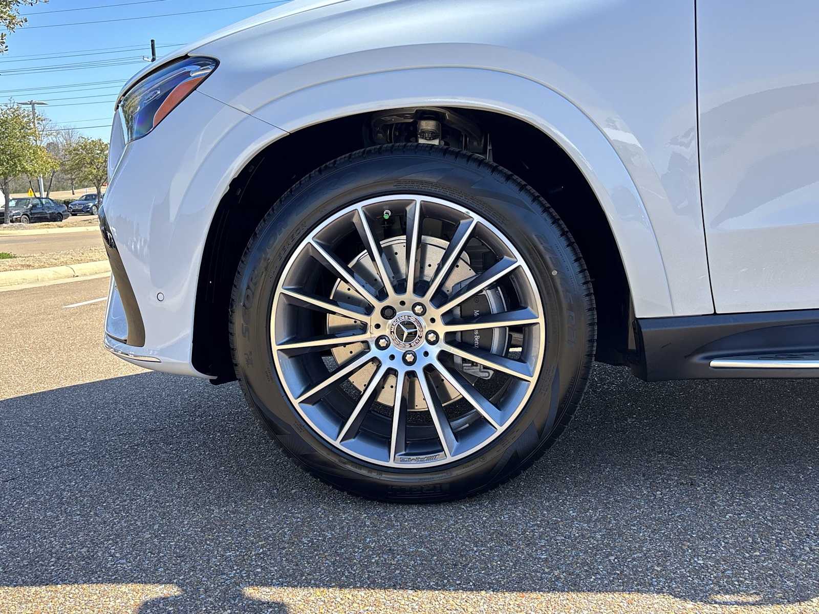 Thumbnail: 2026 Mercedes-Benz GLE - 12