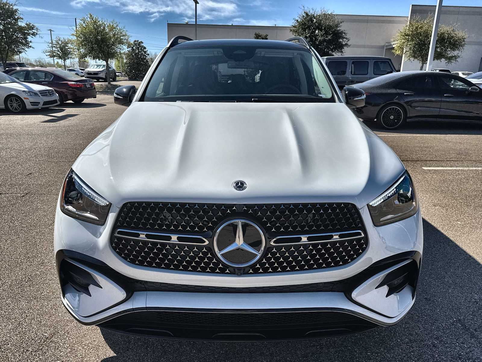 Thumbnail: 2026 Mercedes-Benz GLE - 12