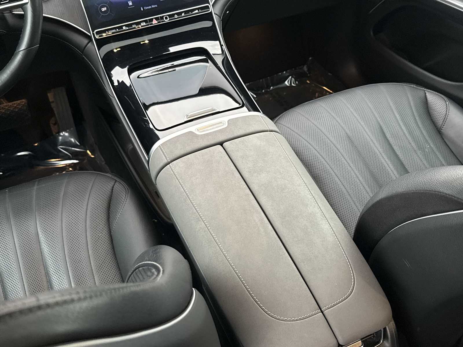 Thumbnail: 2023 Mercedes-Benz EQS - 20