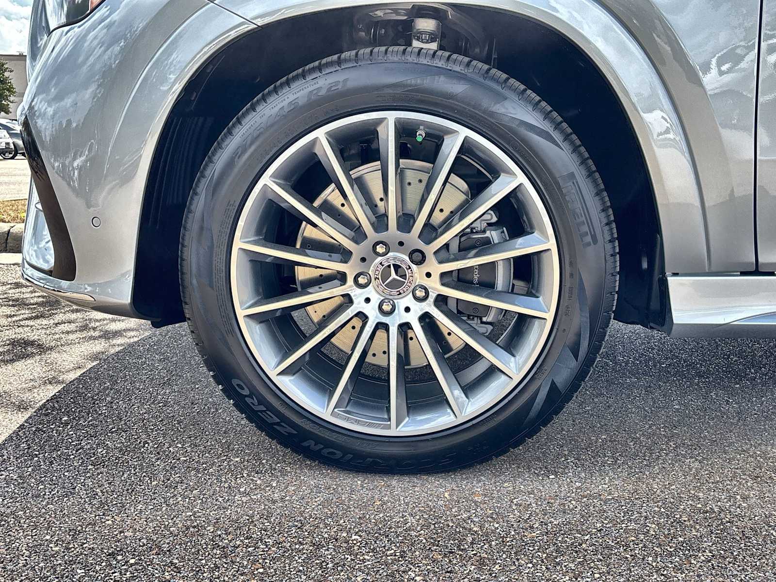 Thumbnail: 2026 Mercedes-Benz GLE - 14