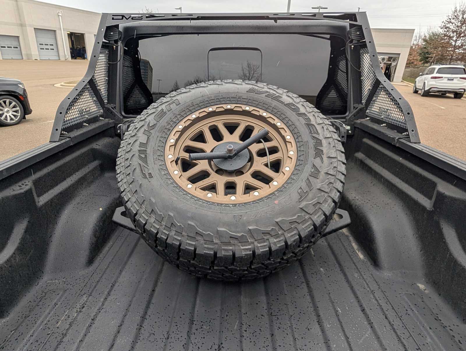 Thumbnail: 2021 Jeep Gladiator - 30