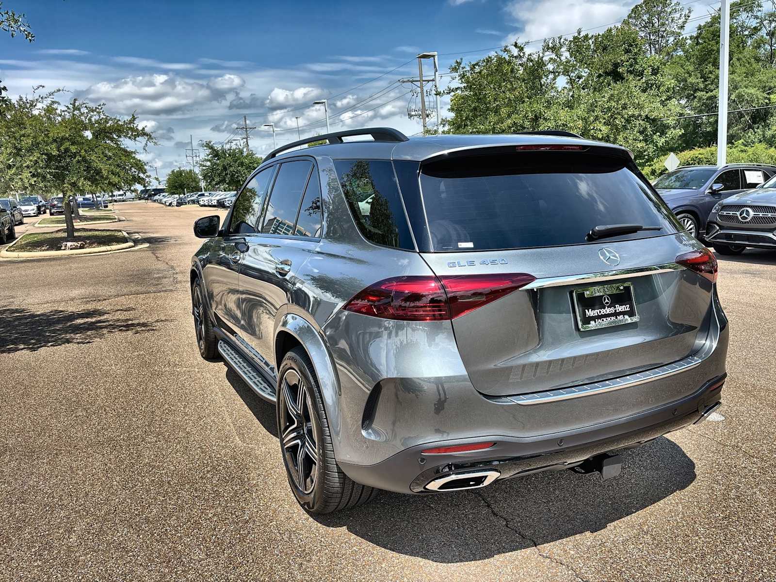Thumbnail: 2026 Mercedes-Benz GLE - 6